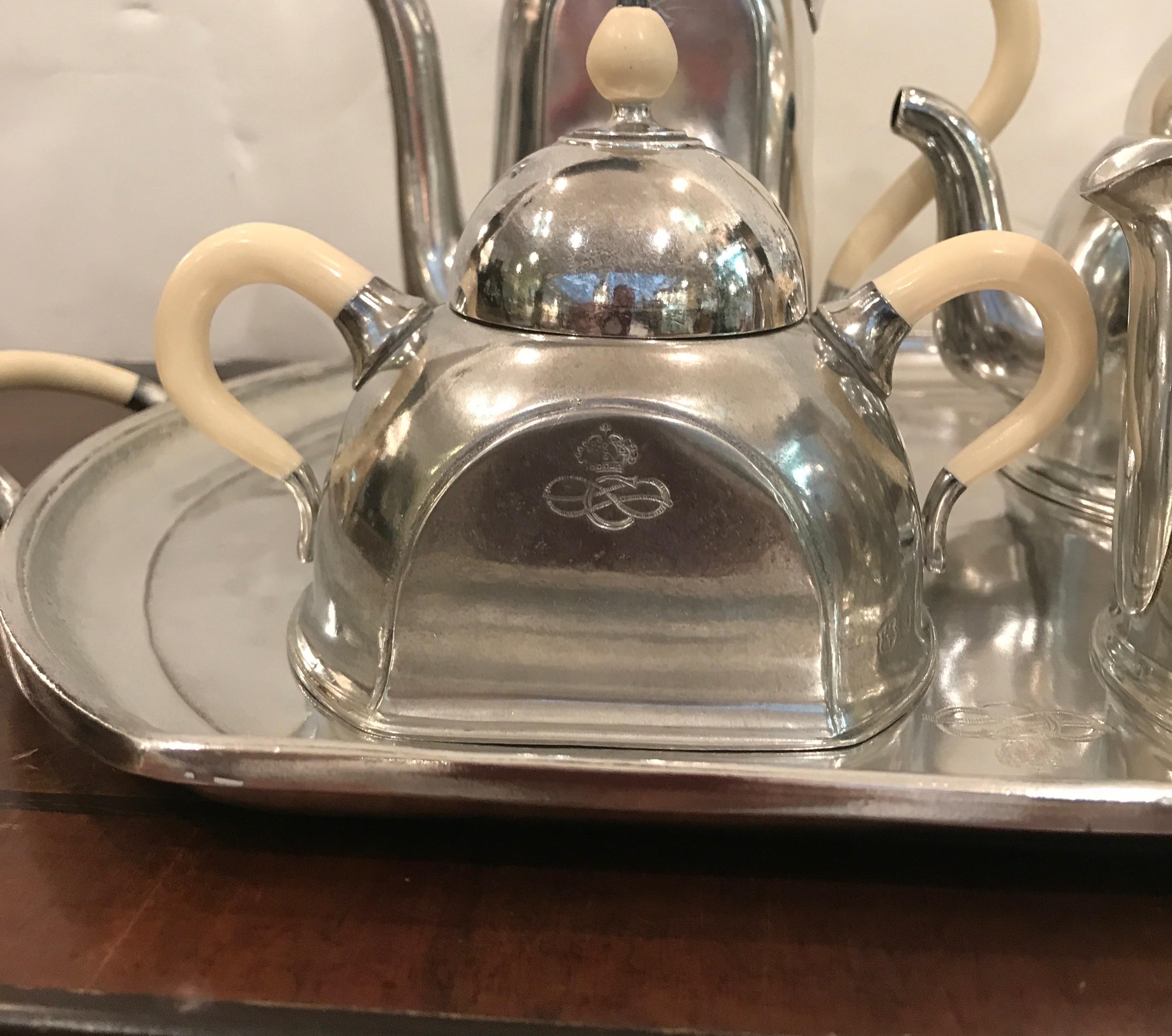 Italian Art Deco Hotel Silver Plate Ocean Liner Tea Coffe Set In Good Condition In Lambertville, NJ