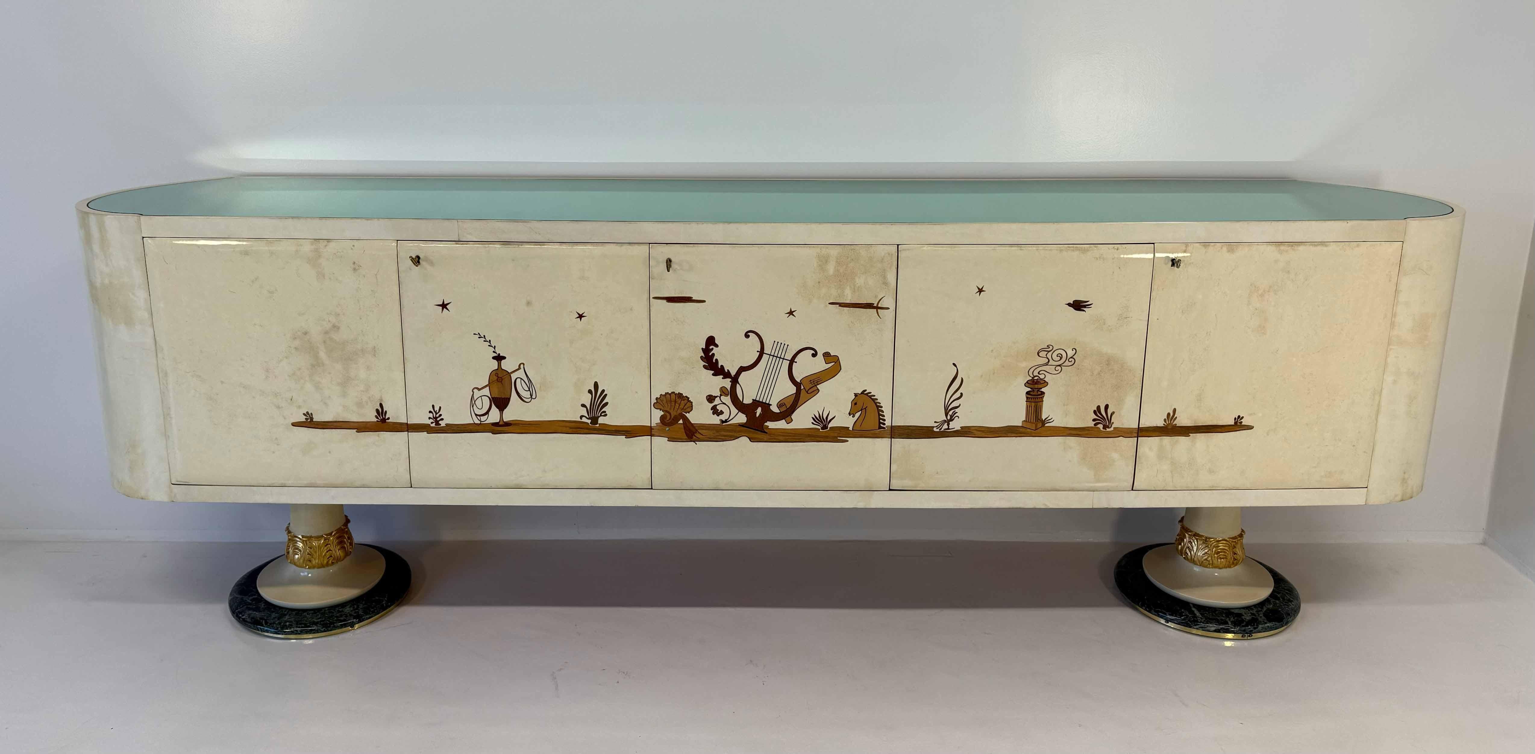 Italienische Art Deco Anrichte mit Intarsien Attr. Vittorio Dassi und Anzani, 1950er Jahre (Art déco) im Angebot