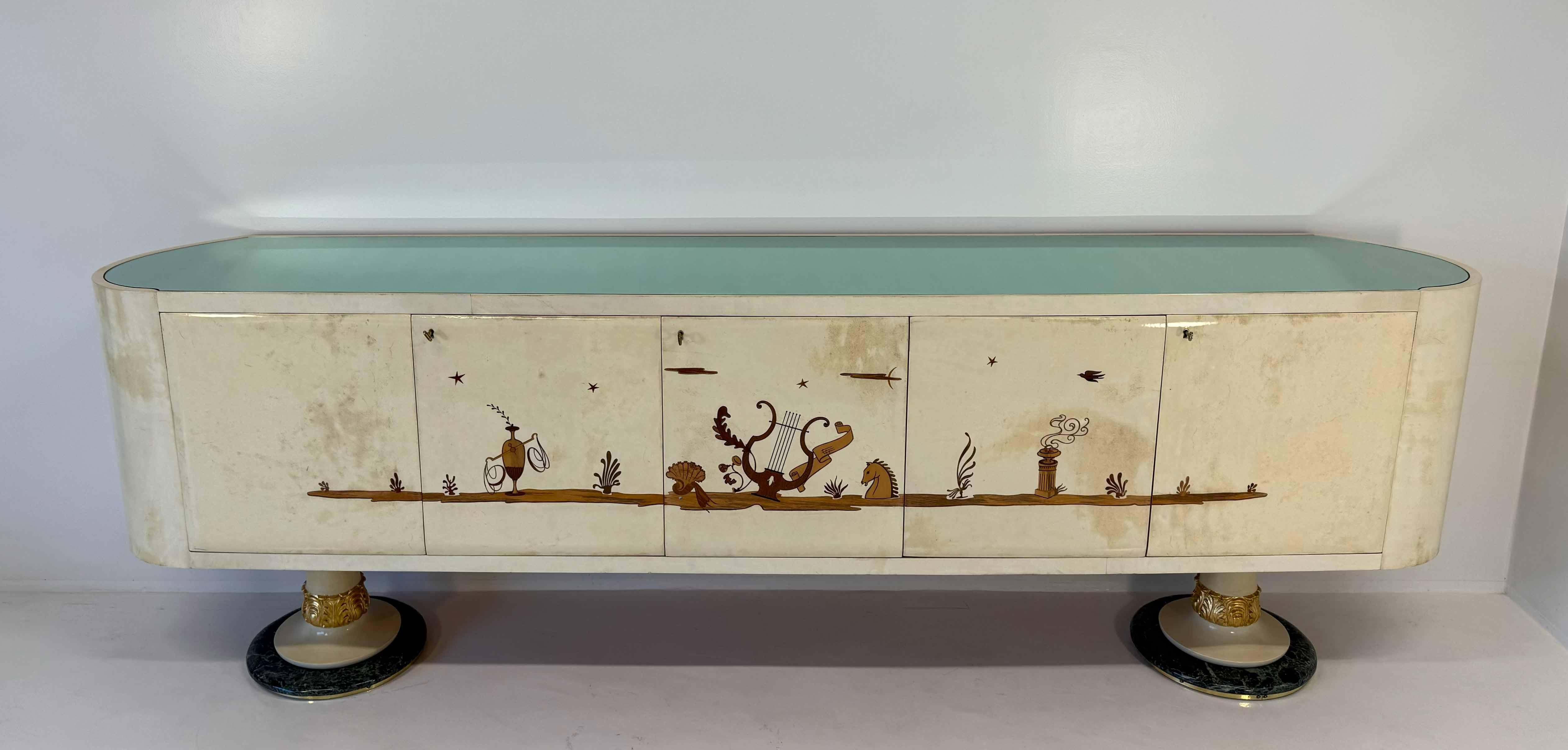 Italienische Art Deco Anrichte mit Intarsien Attr. Vittorio Dassi und Anzani, 1950er Jahre im Zustand „Gut“ im Angebot in Meda, MB