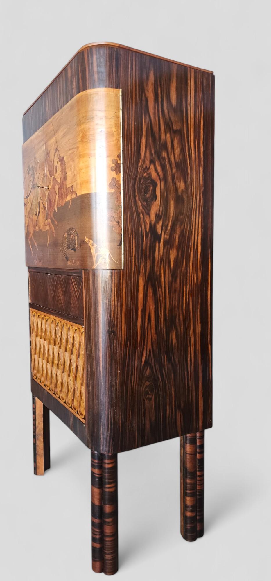 Italian Art Deco Inlayed Sidebeoard or Cabinet Bar by Sichirollo, 1930s For Sale 6