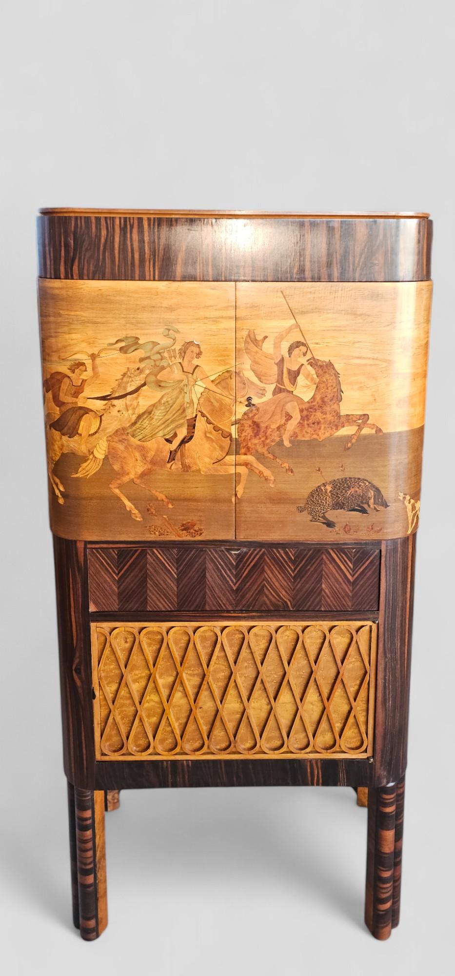 Maple Italian Art Deco Inlayed Sidebeoard or Cabinet Bar by Sichirollo, 1930s For Sale