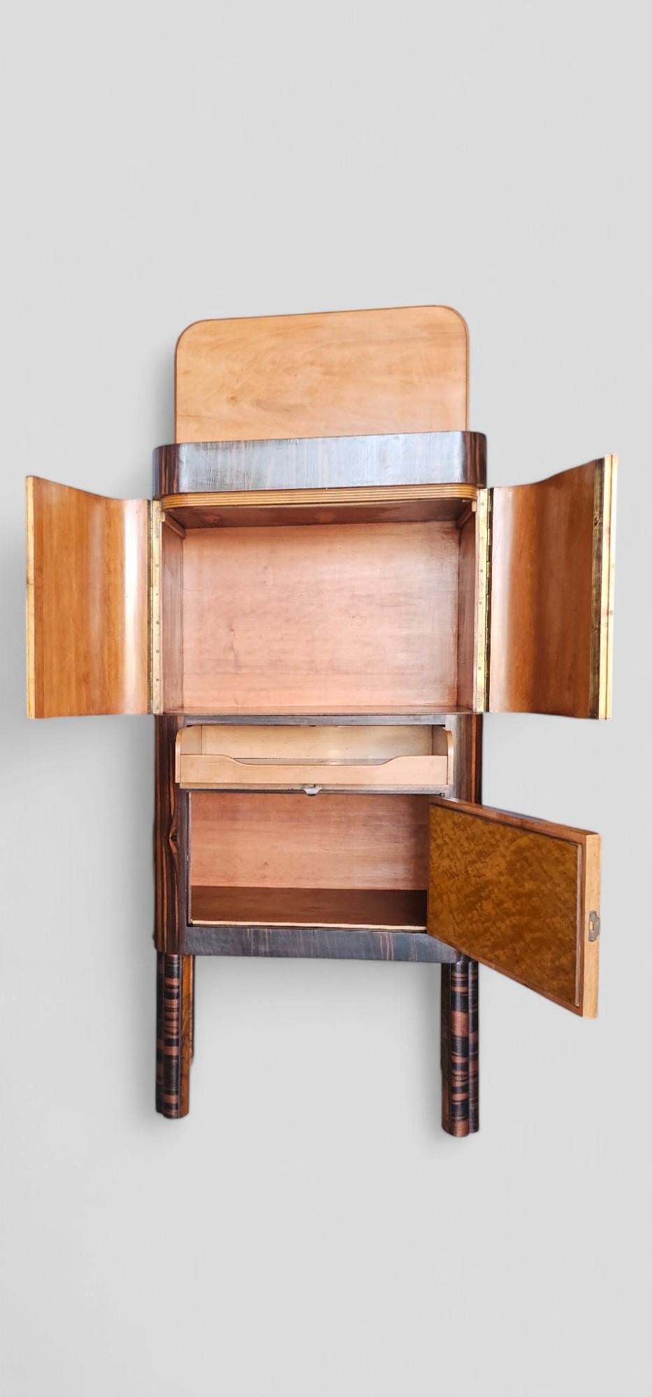 Italian Art Deco Inlayed Sidebeoard or Cabinet Bar by Sichirollo, 1930s For Sale 2