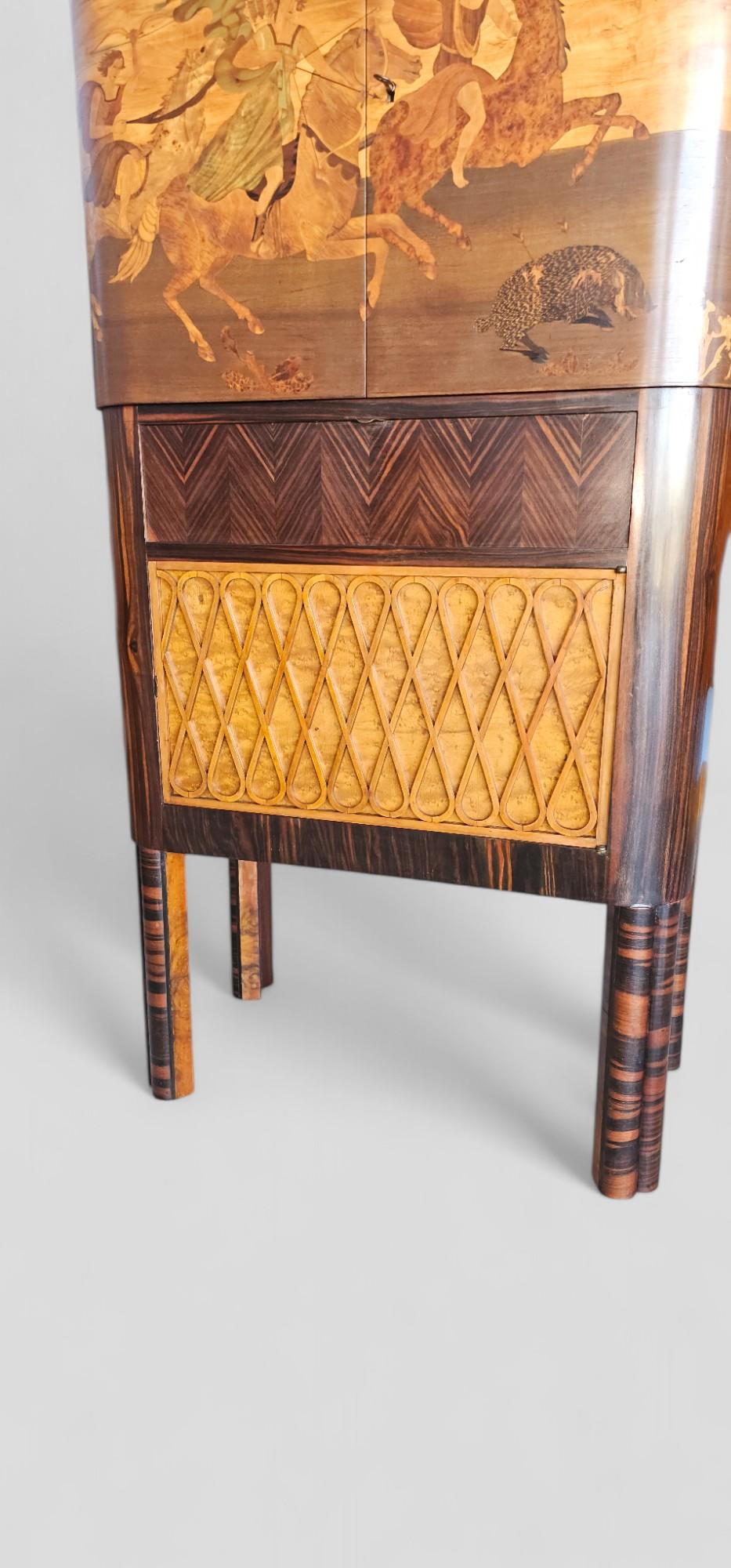 Italian Art Deco Inlayed Sidebeoard or Cabinet Bar by Sichirollo, 1930s For Sale 4