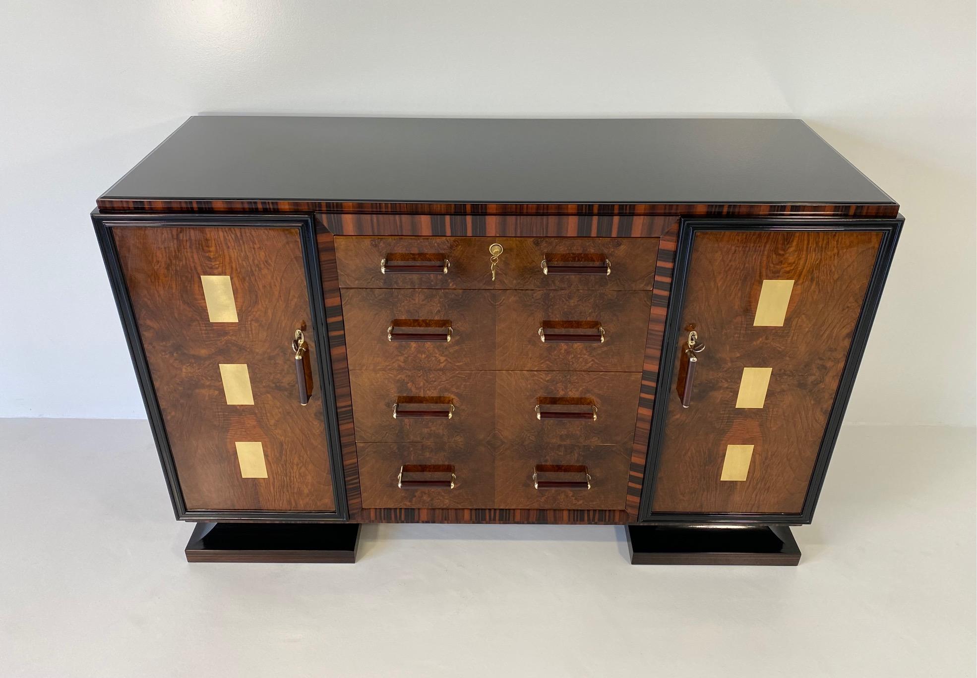 Italian Art Deco Macassar, Walnut Briar and Gold Leaf Sideboard, 1940s In Good Condition In Meda, MB
