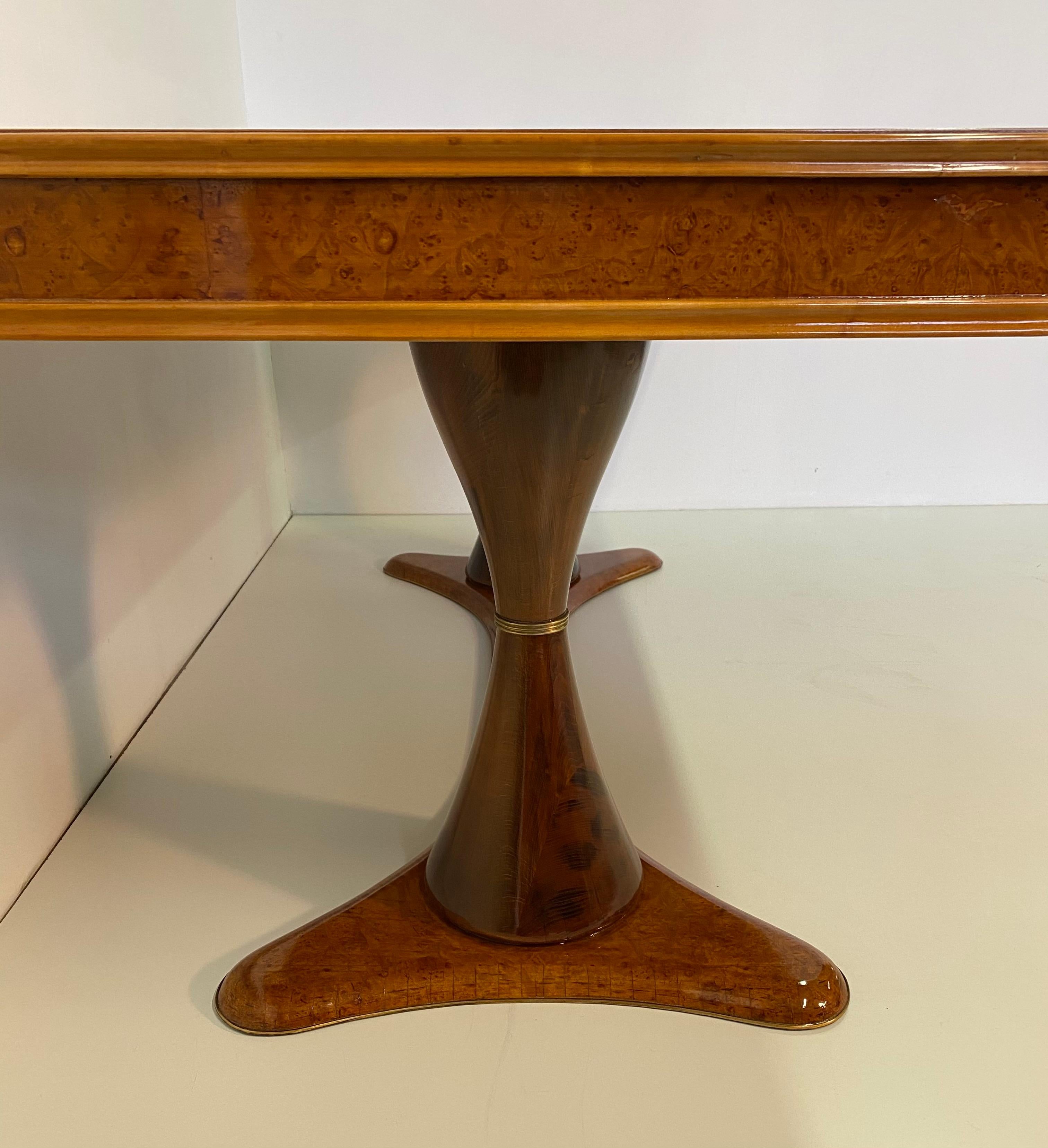 Italian Art Deco Maple Briar and Walnut Dining Table, 1940s 1