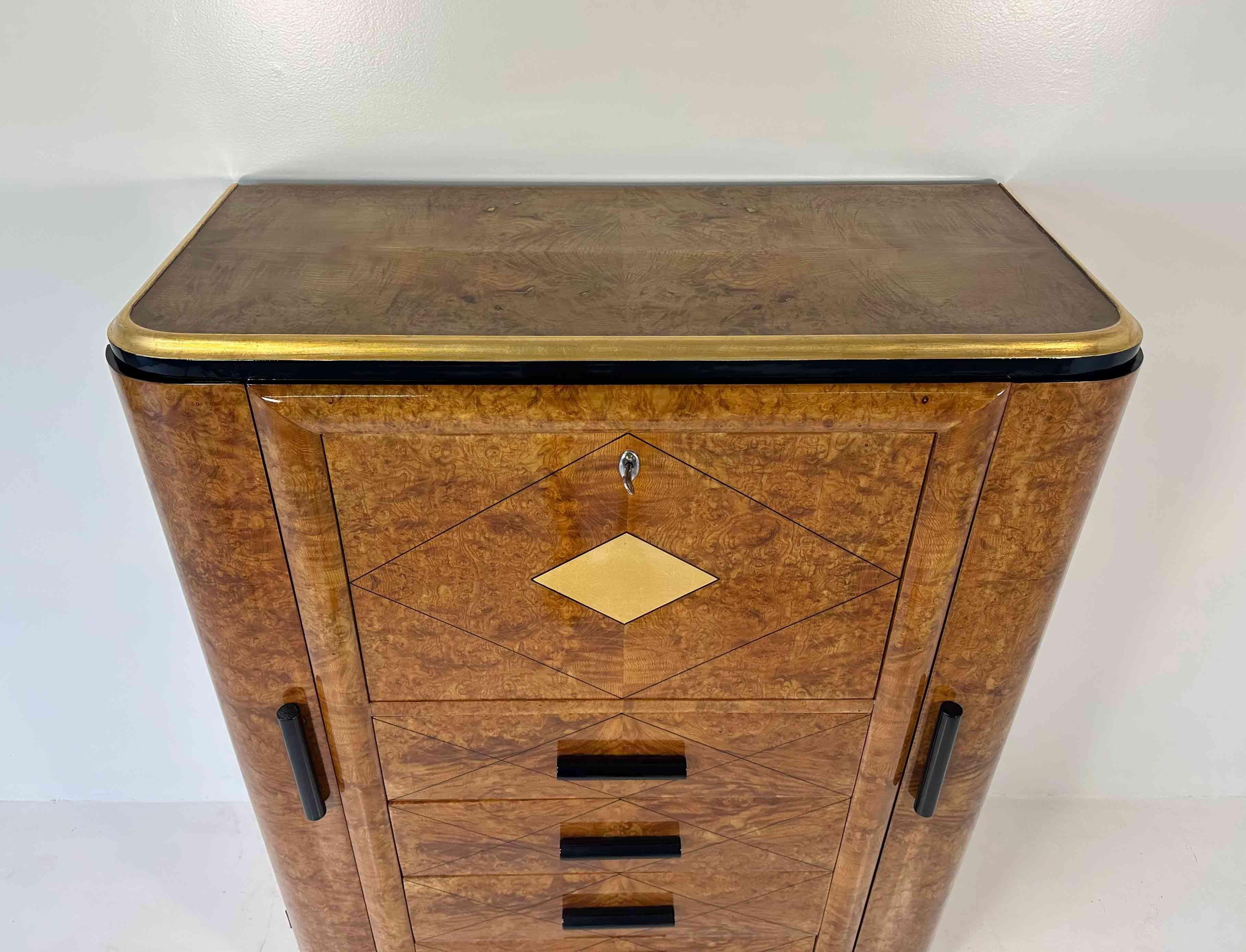 Italian Art Deco Maple Briar, Gold Leaf and Black Lacquered Secretaire, 1940s In Good Condition For Sale In Meda, MB