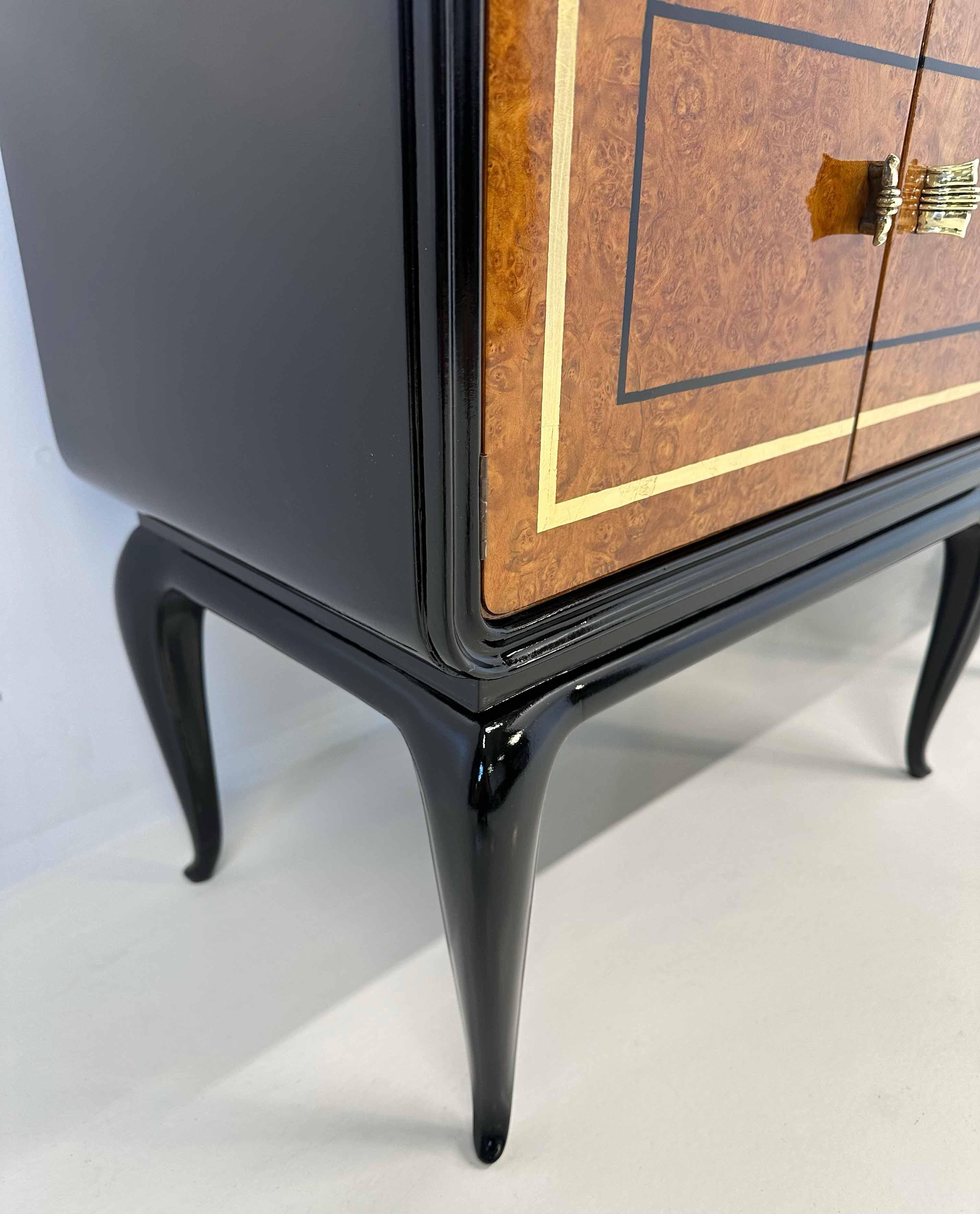 Italian Art Deco Maple Briar, Gold Leaf and Black Lacquer Nightstands, 1940s For Sale 1