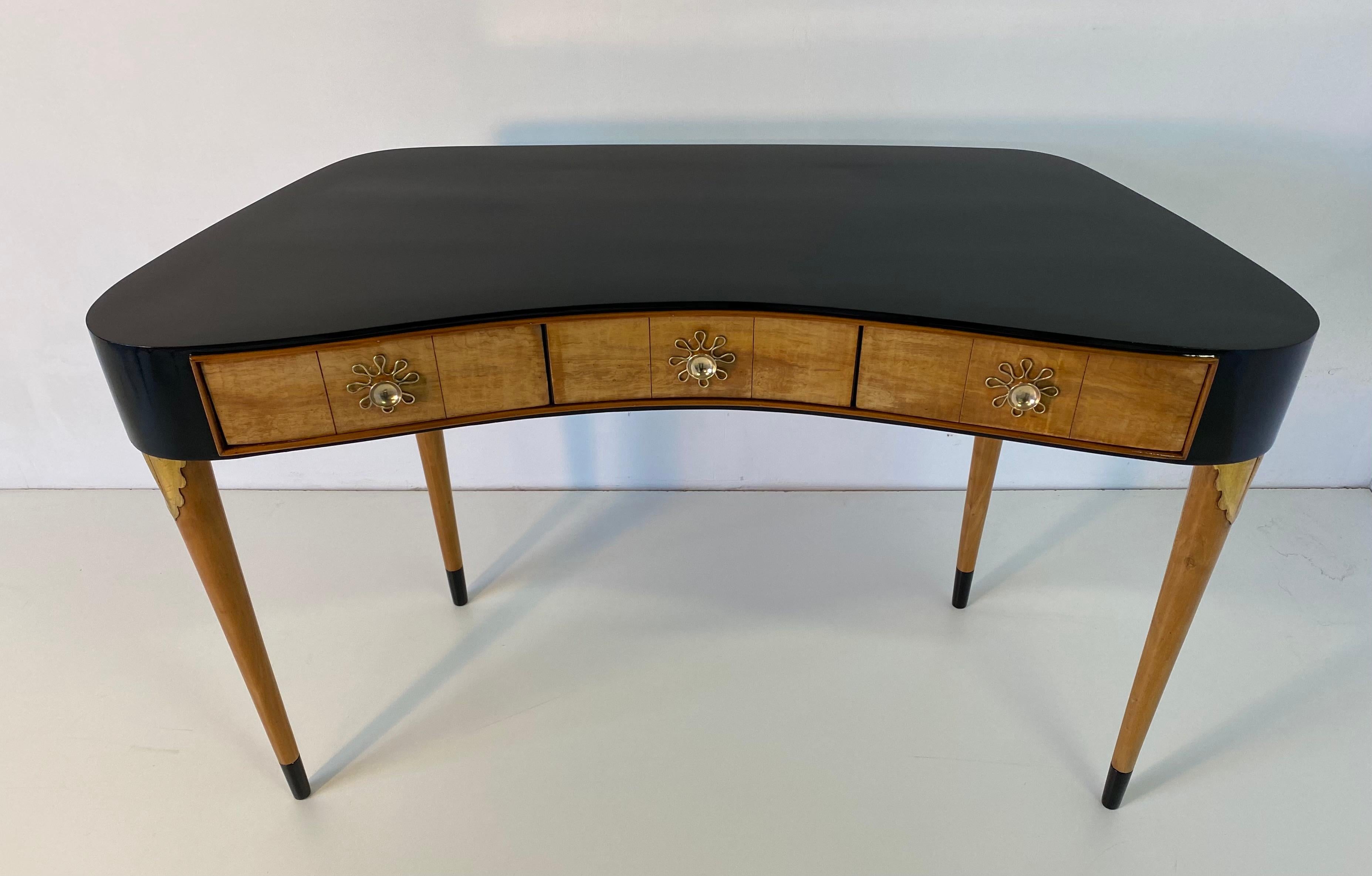 Italian Art Deco Maple, Gold Leaf and Black Desk, 1940s In Good Condition In Meda, MB
