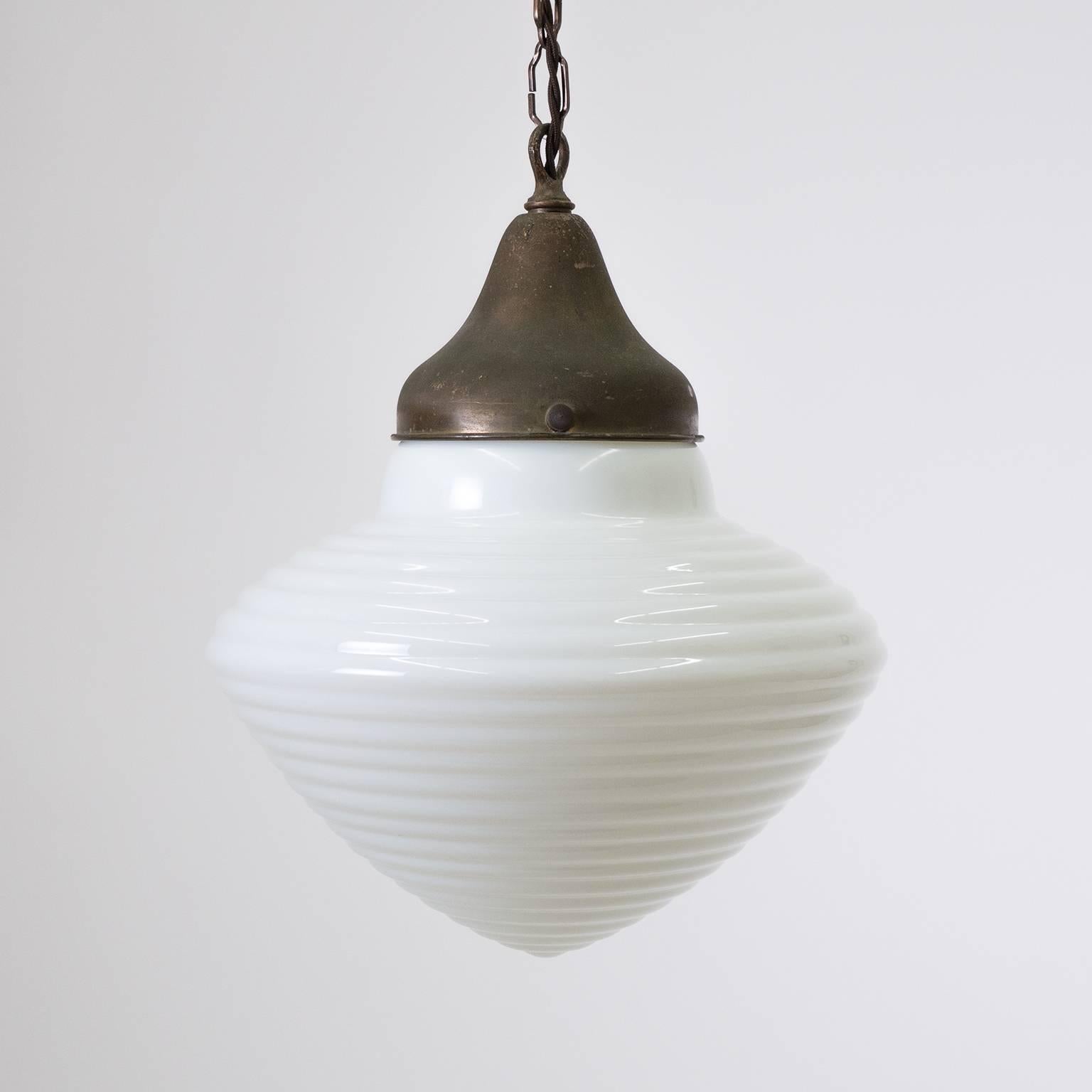 Italian Art Deco Milk Glass Pendant, 1920s 4