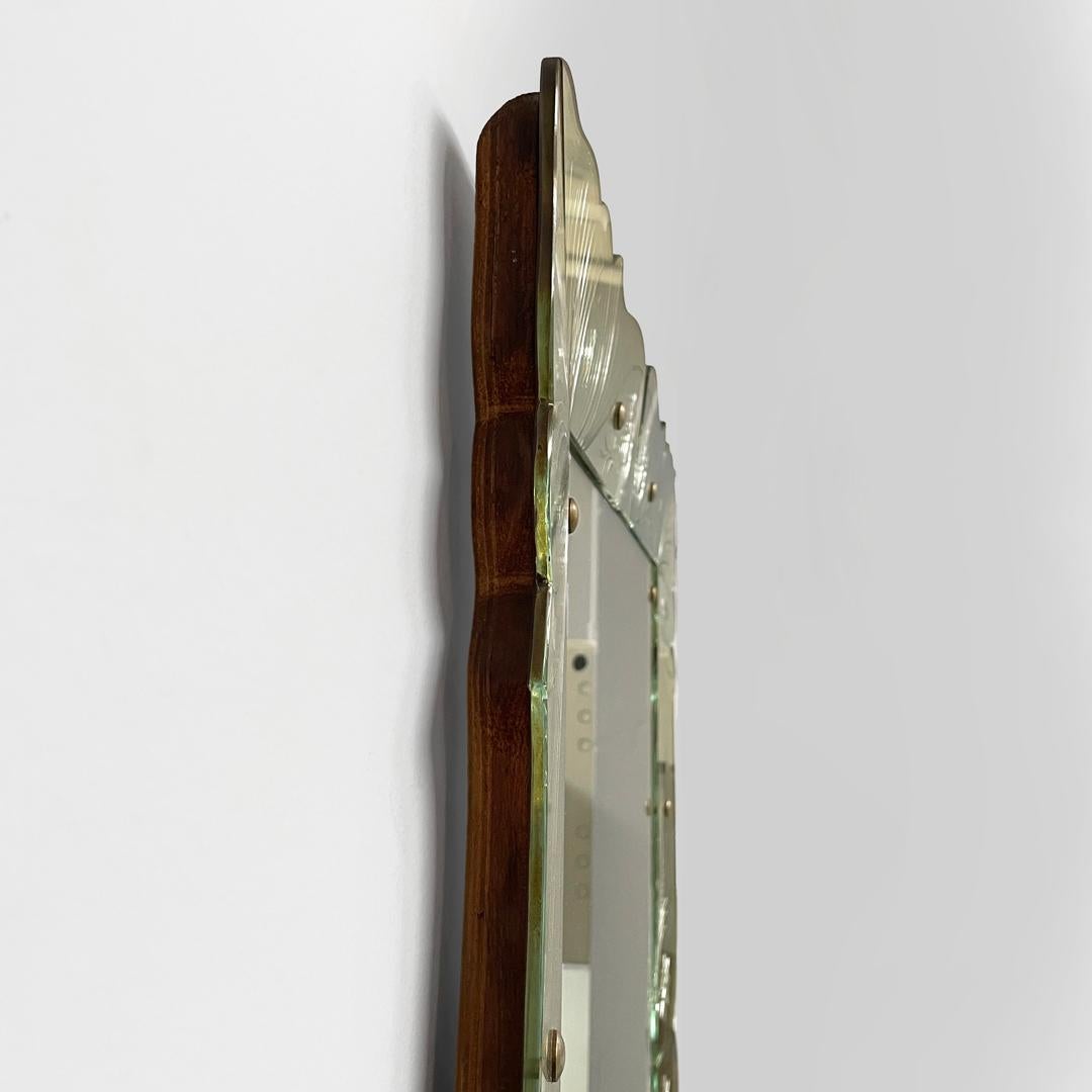 Mirror Italian Art Deco mirror by Luigi Brusotti for La Permanente Mobili, 1940s For Sale