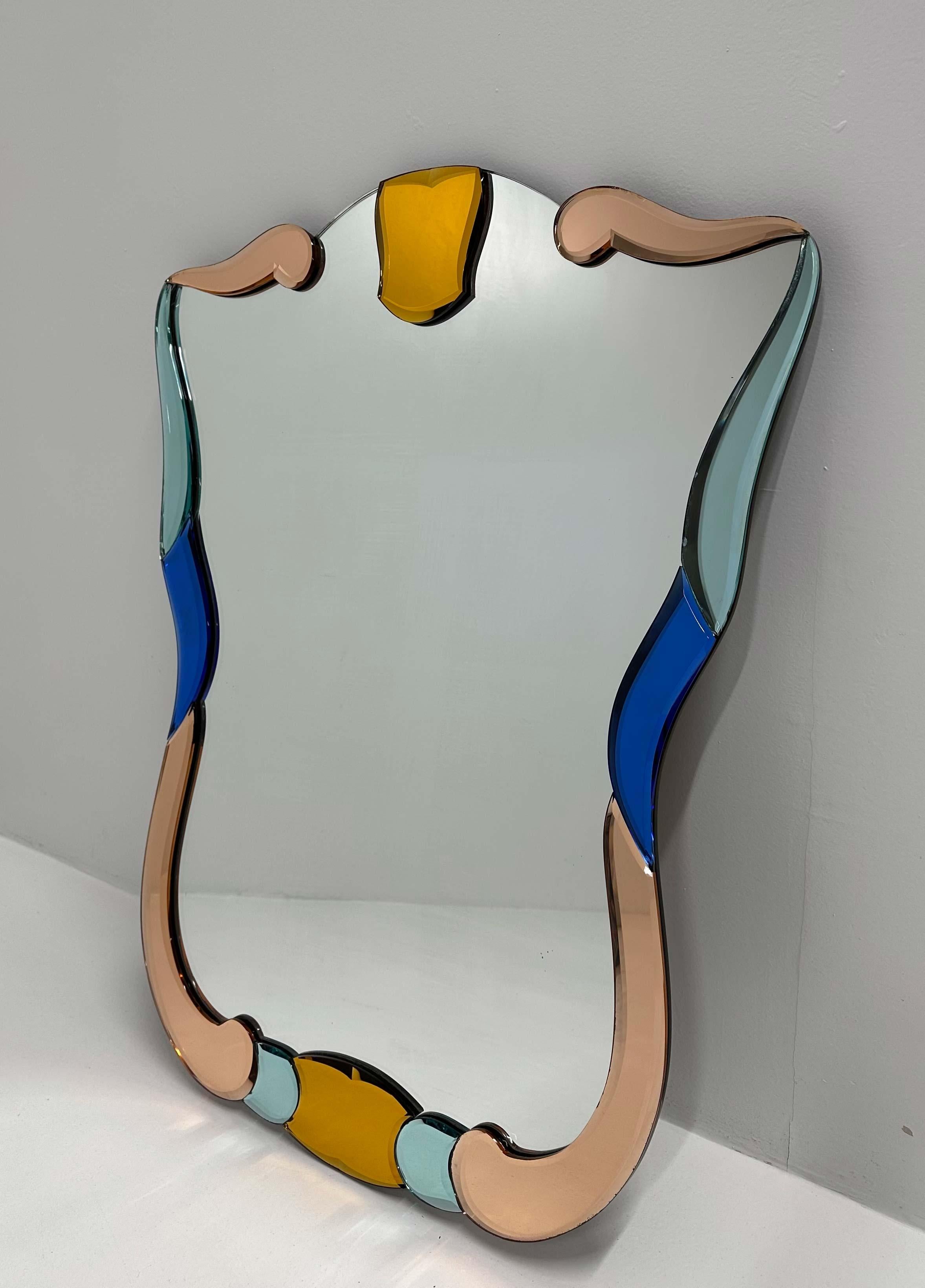 Mid-Century Modern Miroir italien Art déco en verre de Murano coloré, années 80  en vente