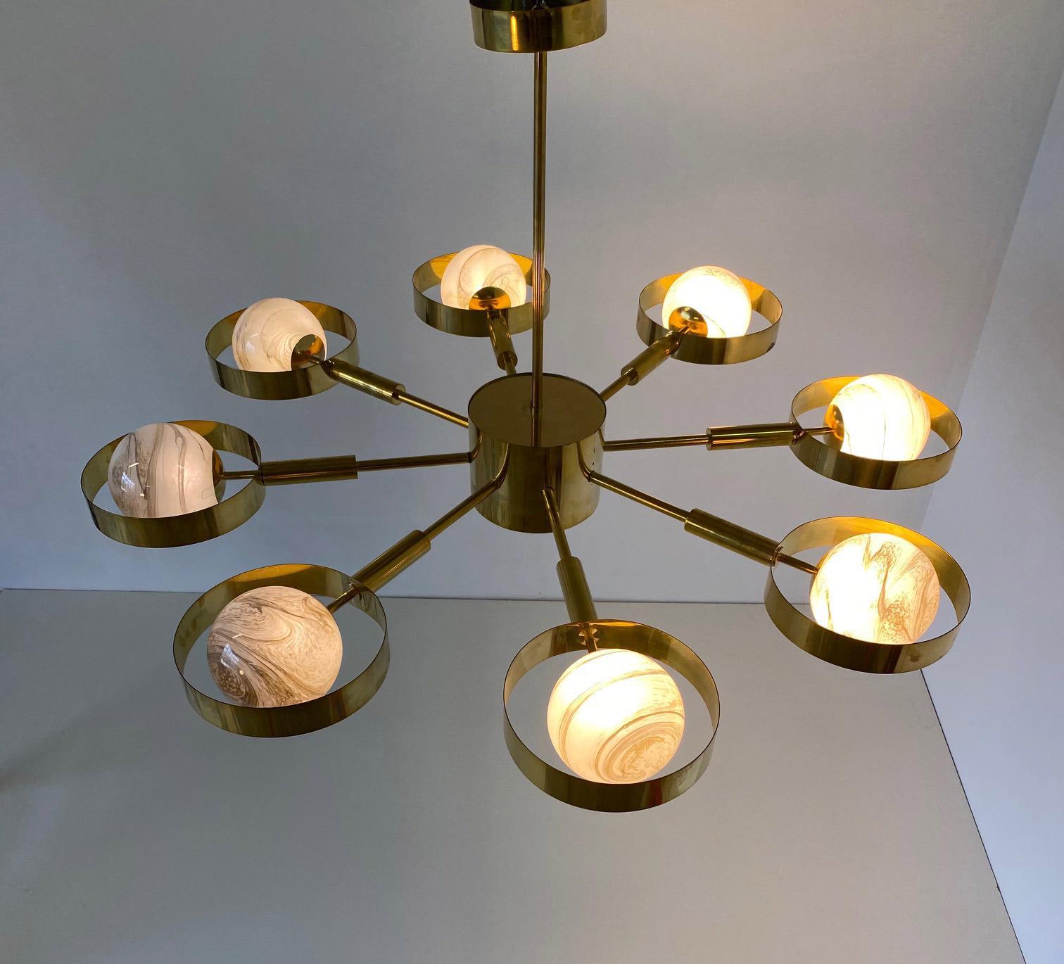 Italian Art Deco Murano Glass and Brass Chandelier For Sale 3