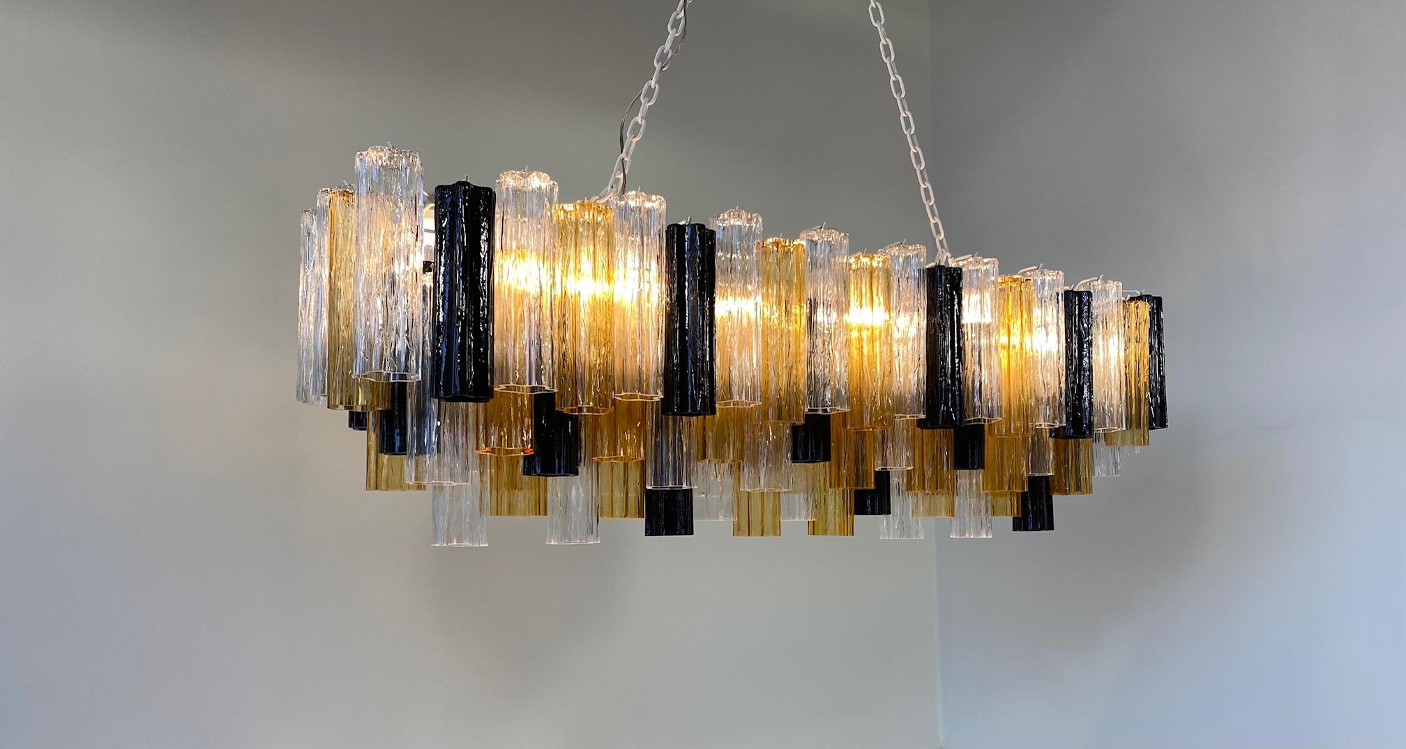 Contemporary Italian Art Deco Murano Glass Chandelier in the Style of Venini For Sale