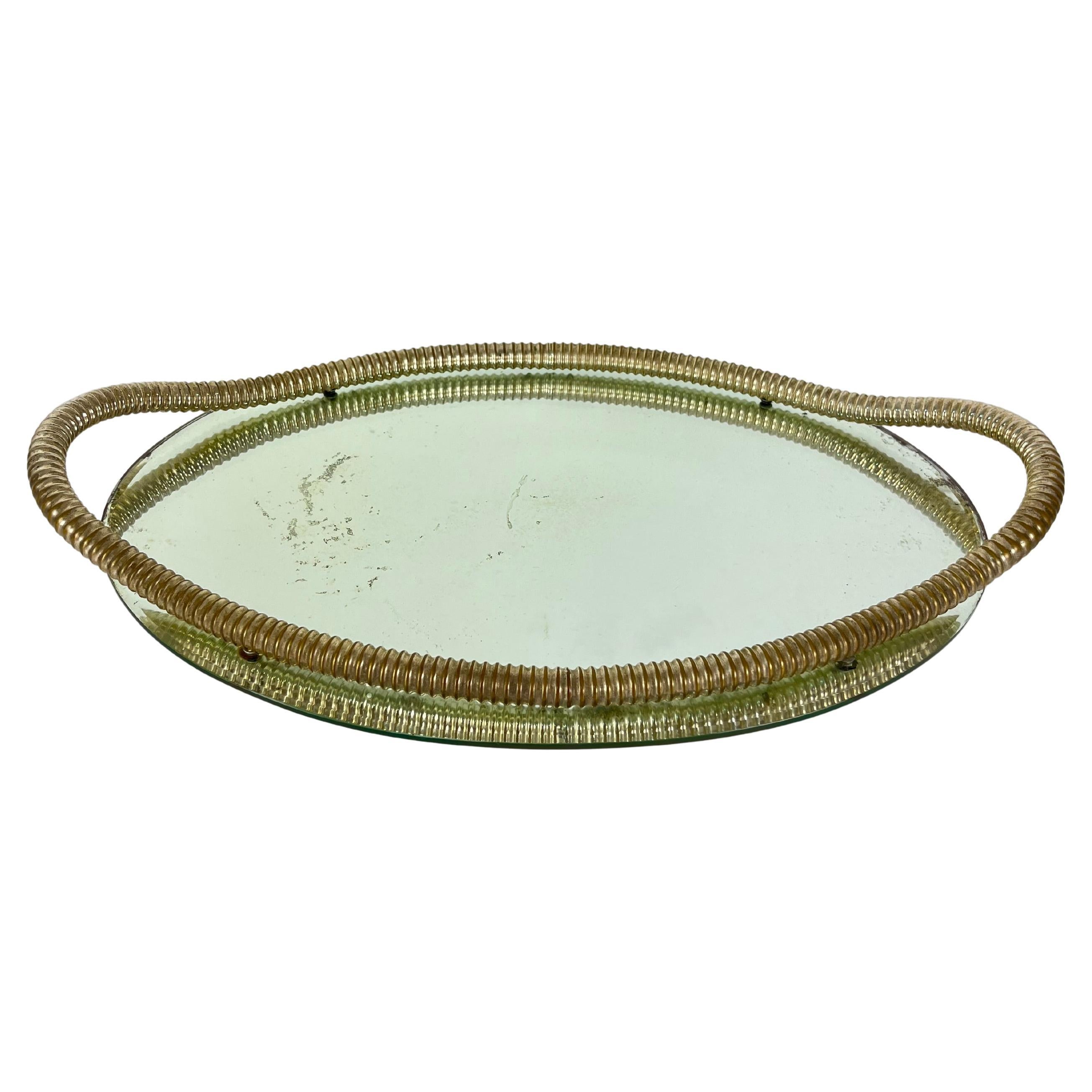 Bandeja ovalada italiana Art Decó de latón y cristal espejado al estilo de Fontana Arte