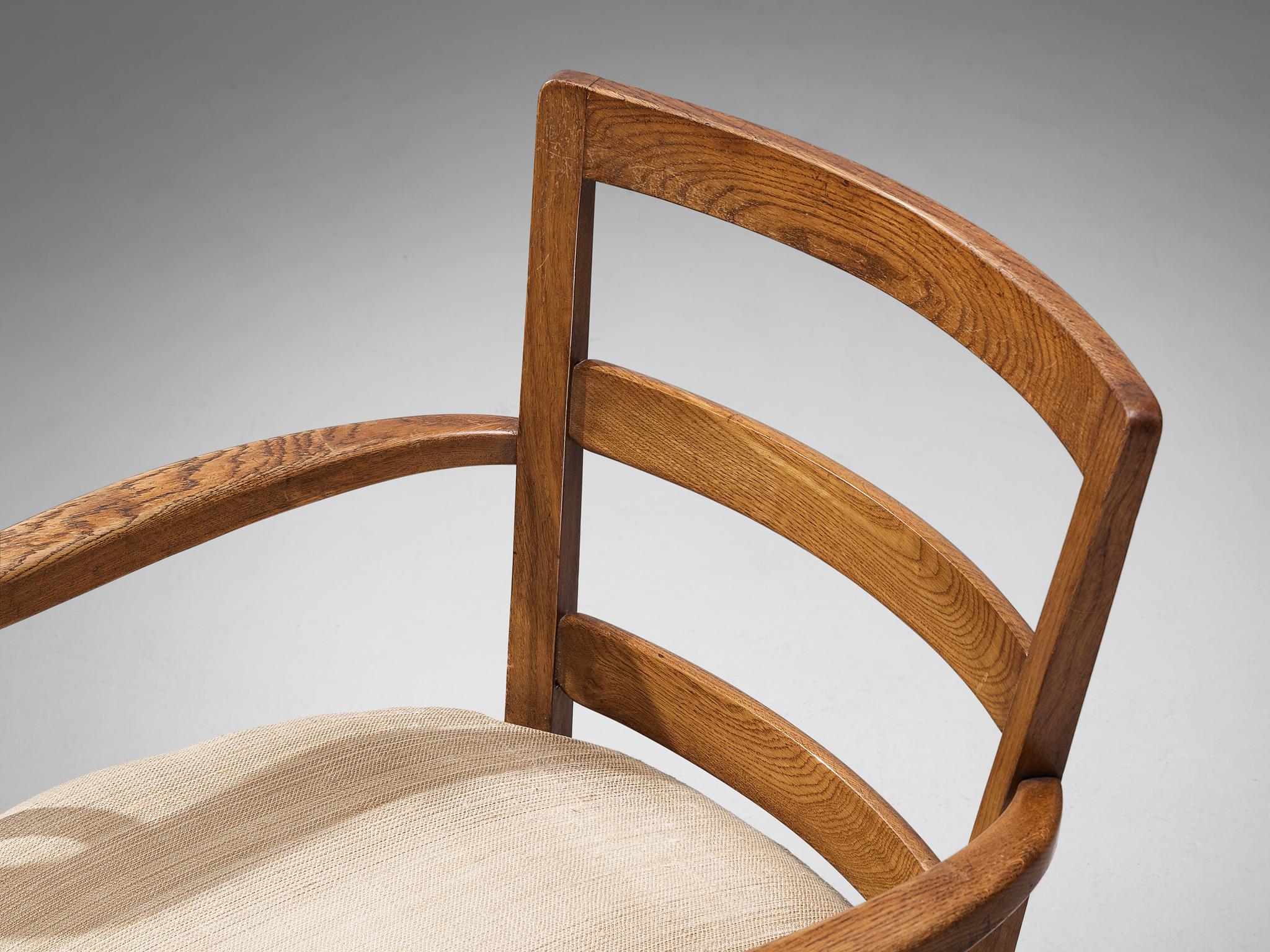 Italian Art Deco Pair of Lounge Chairs in Oak 1