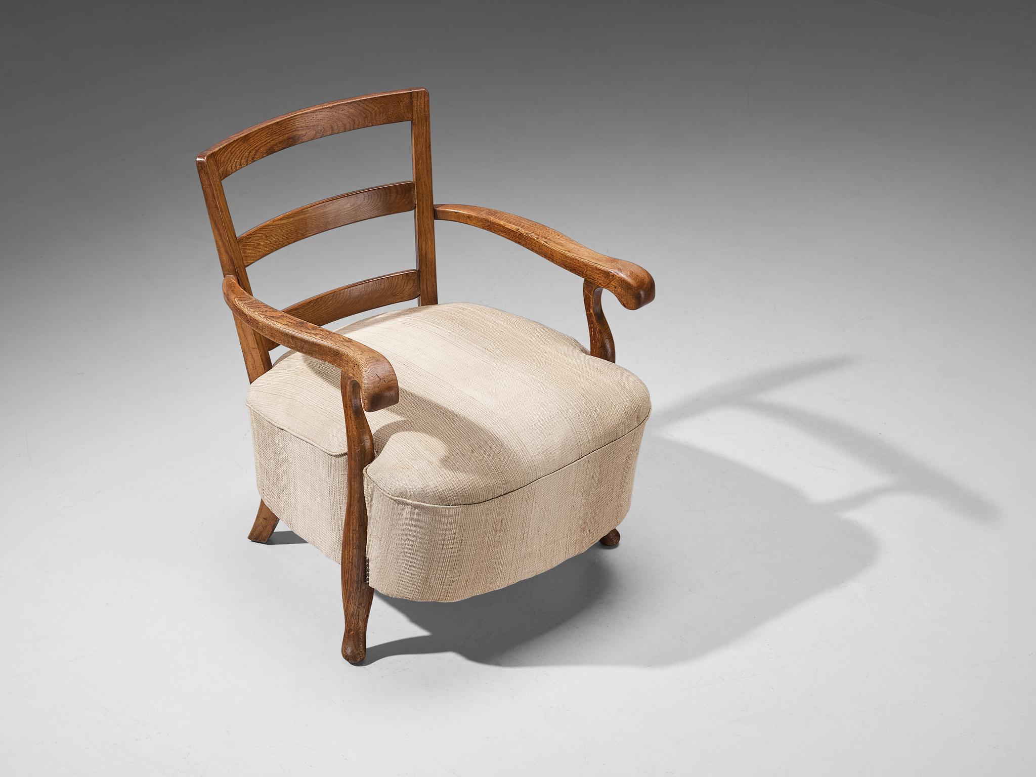 Italian Art Deco Pair of Lounge Chairs in Oak 4