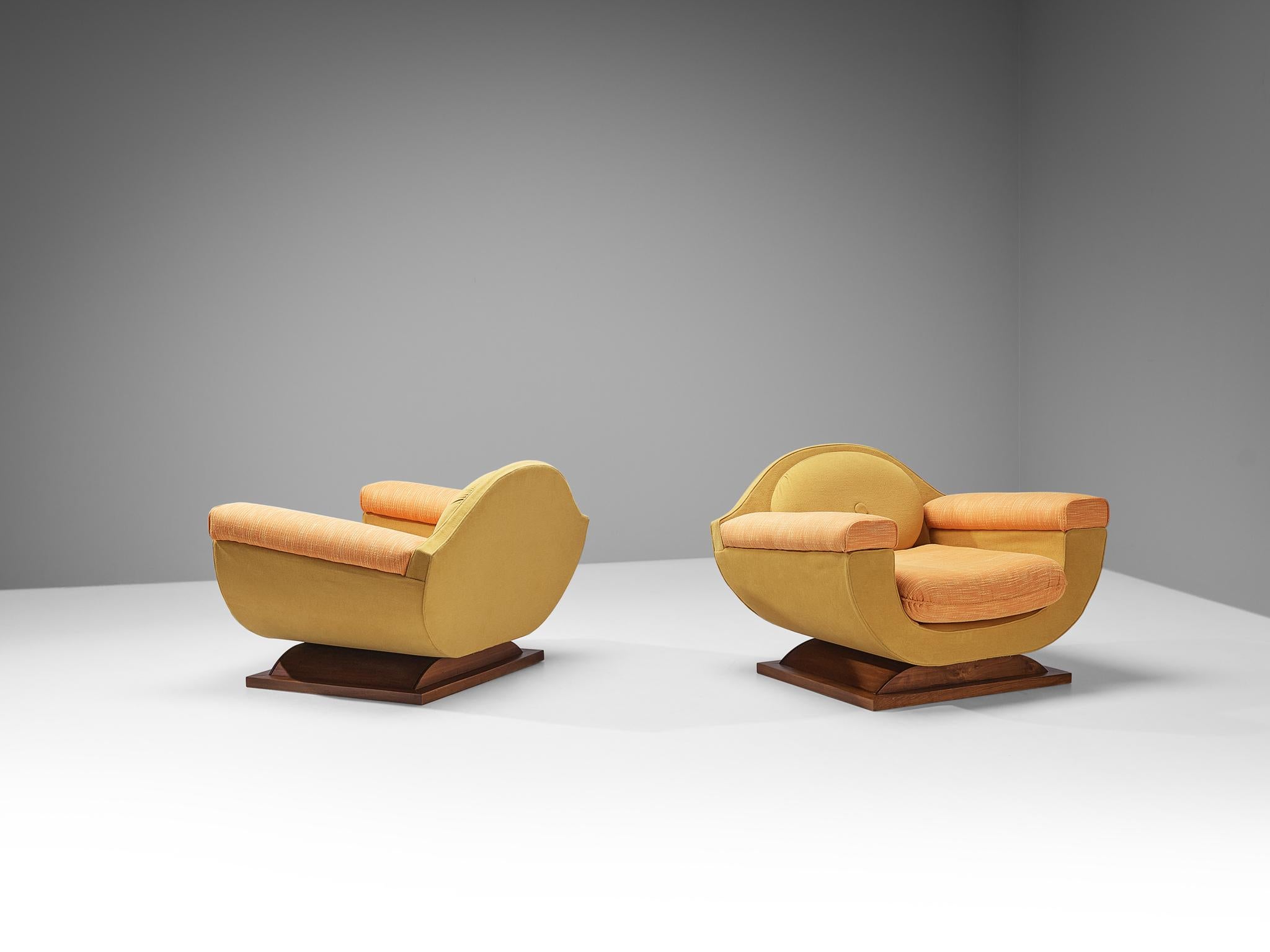 Italian Art Deco Pair of Lounge Chairs in Orange Yellow Upholstery  For Sale 3