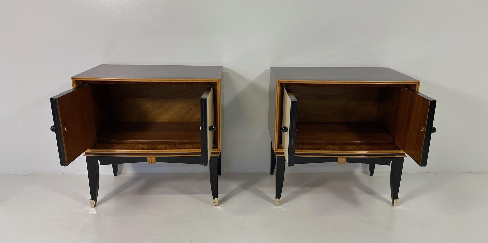 Italian Art Deco Pair of Parchment, Maple and Walnut Briar Nightstands, 1940s 5