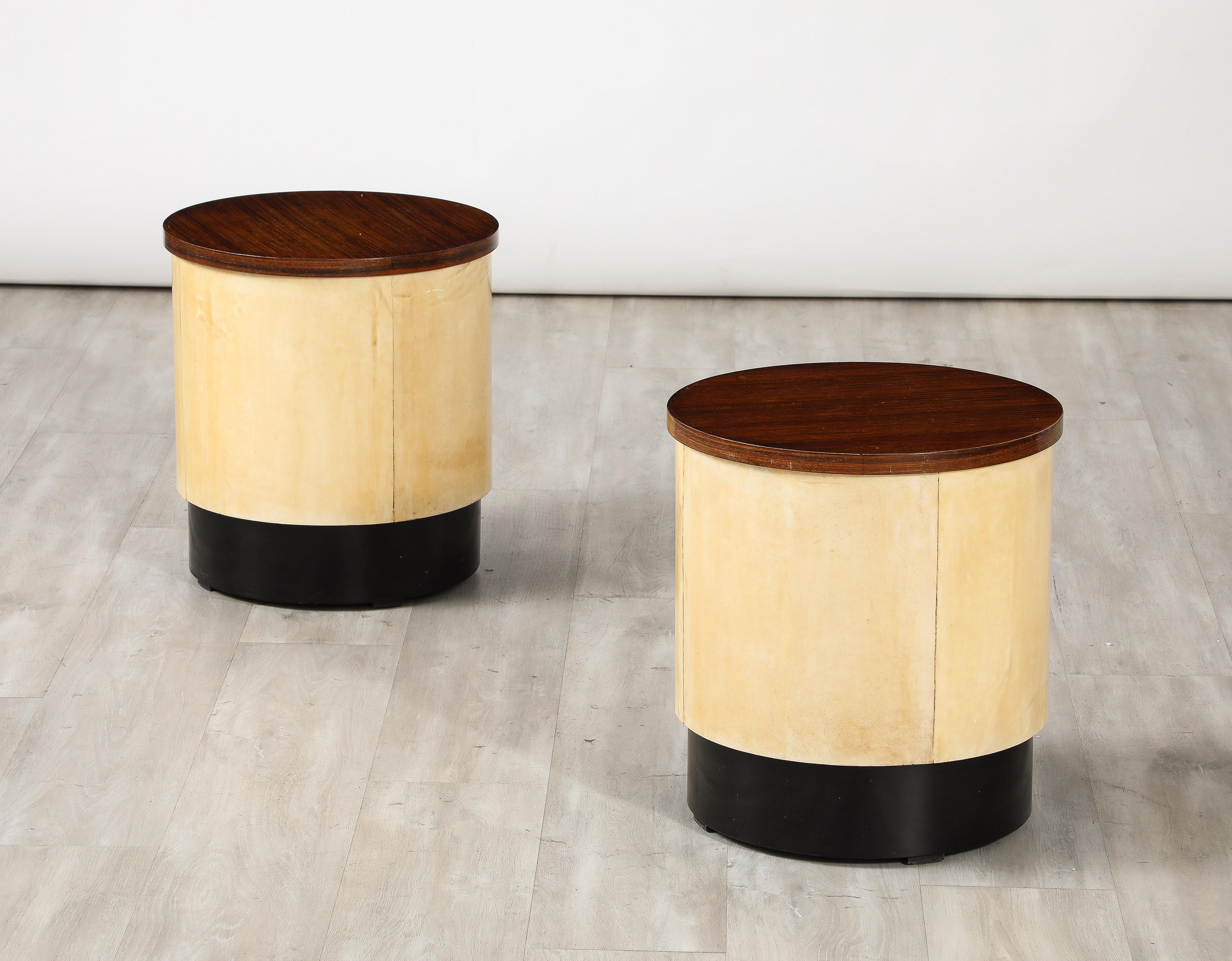 Italian Art Deco Pair of Vellum and Wood Stools, Italy, circa 1940  For Sale 3