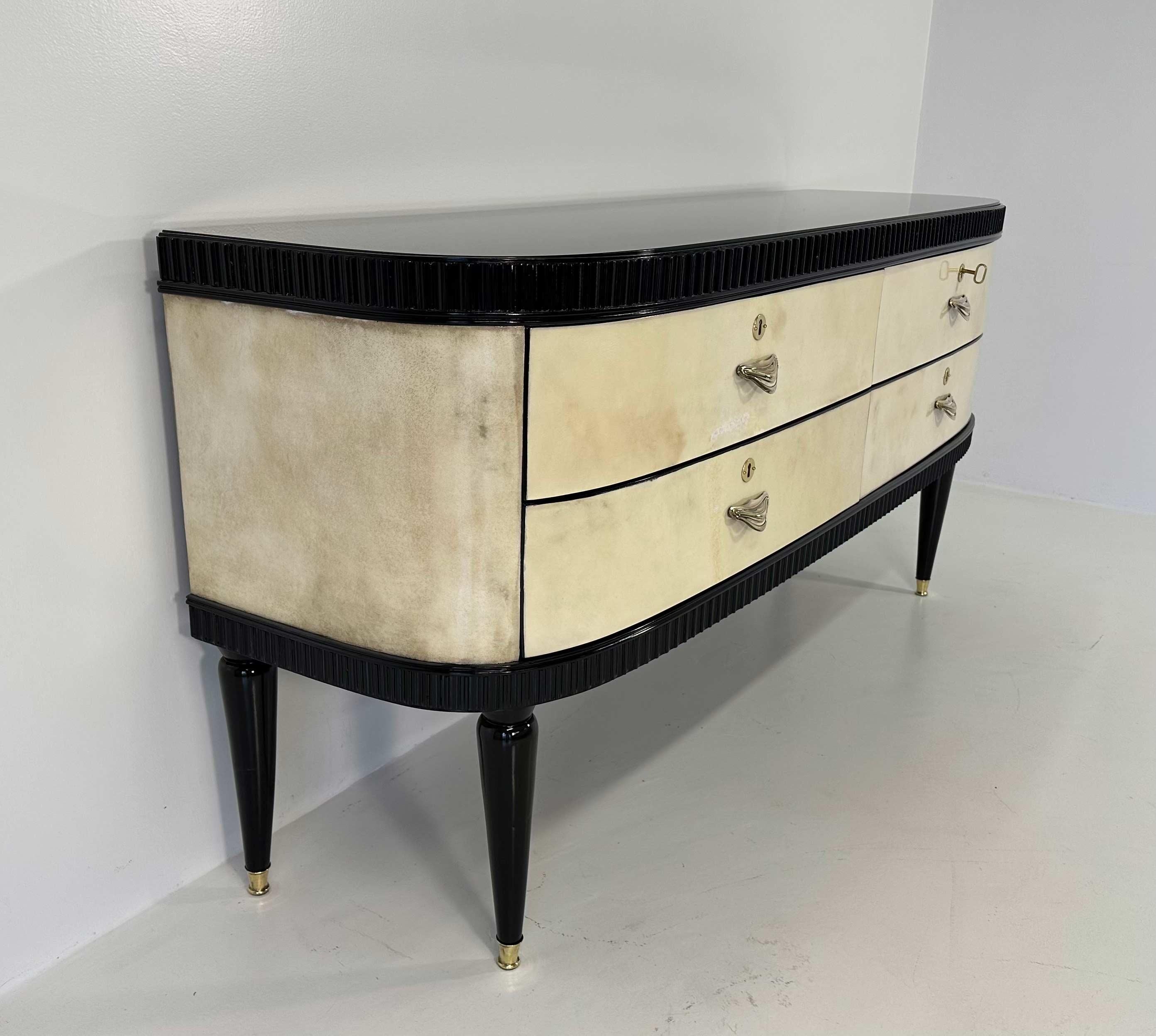 Italian Art Deco Parchment and Black Lacquer Dresser, 1940s 1