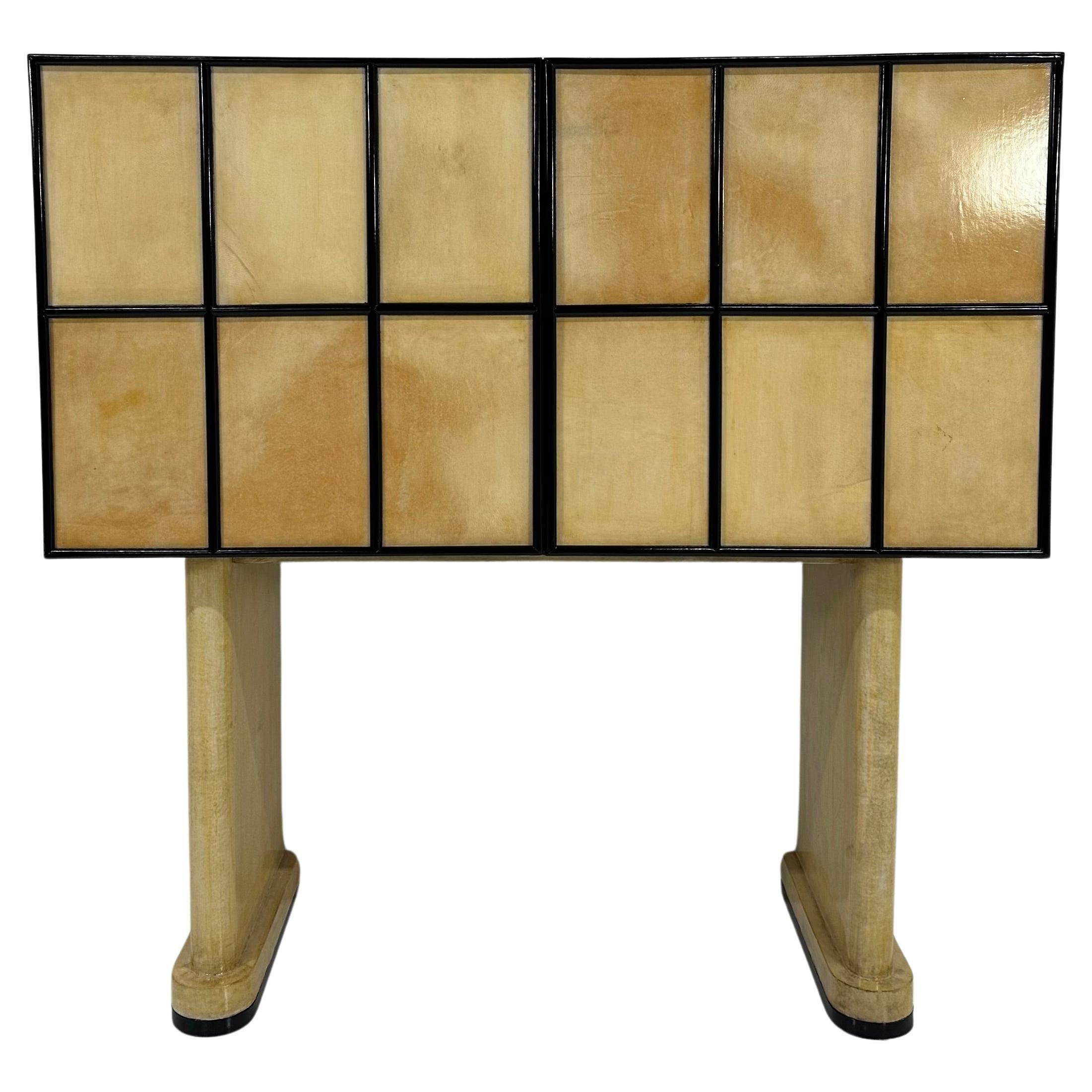Italian Art Deco Parchment and Black Lacquered Cabinet, 1930s For Sale