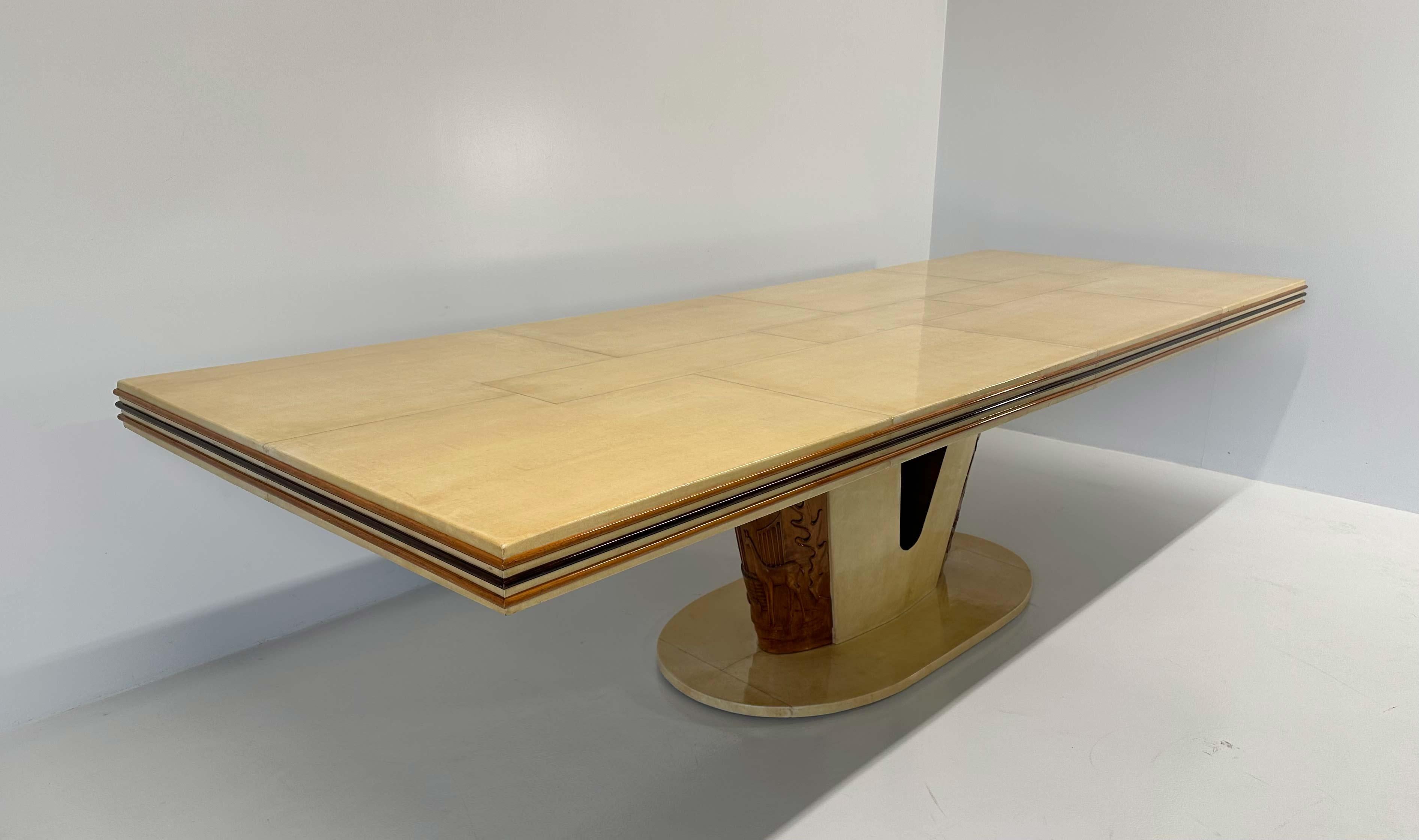 Italienischer Art-Deco-Tisch aus Pergament und geschnitztem Ahorn, 1930er Jahre im Angebot 6