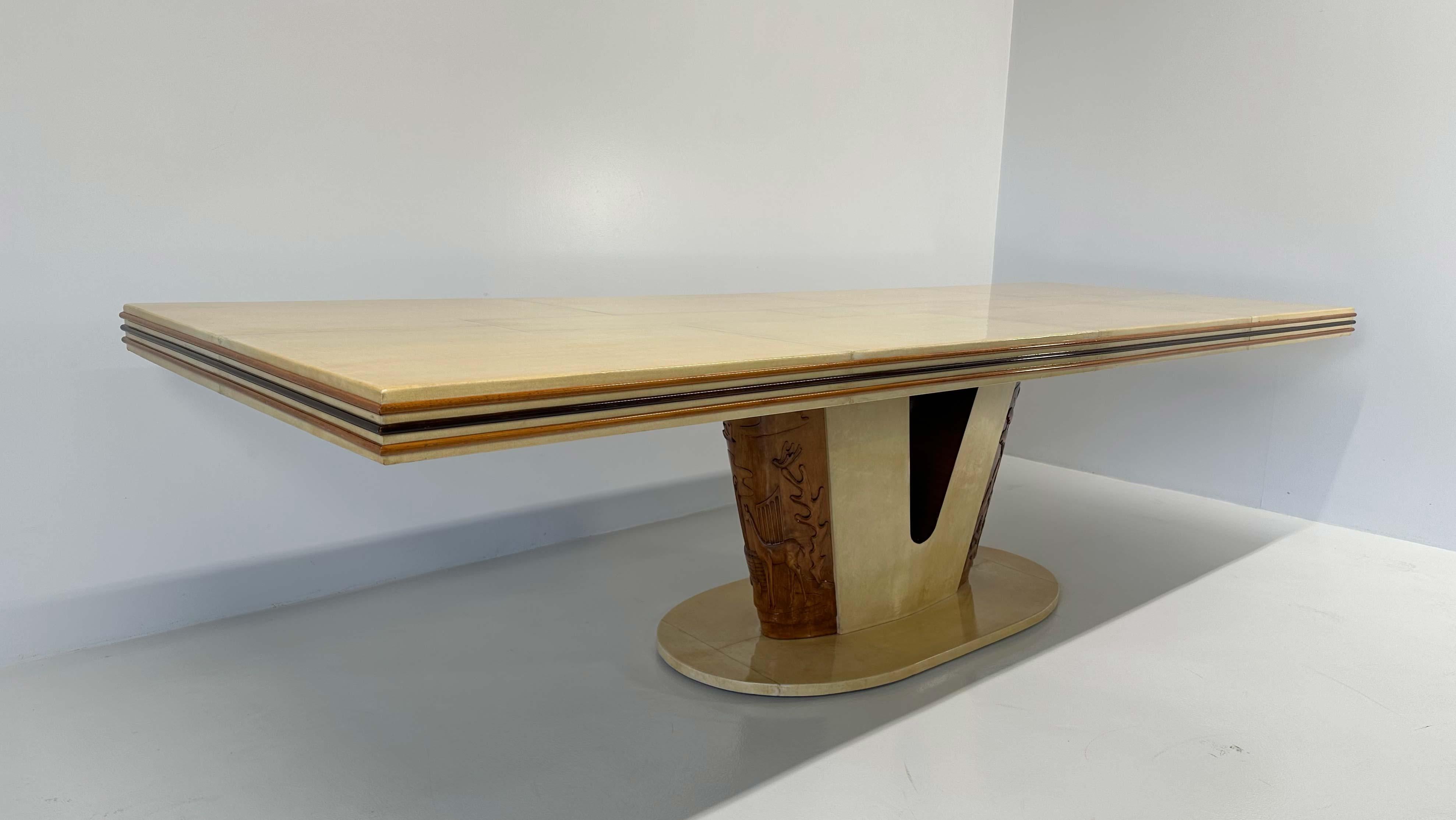 Italian Art Deco Parchment and Carved Maple Table, 1930s For Sale 2