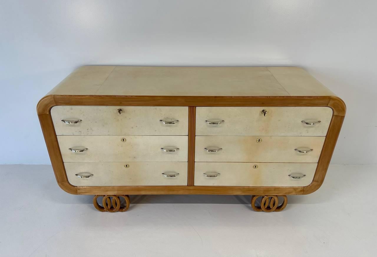 Italian Art Deco Parchment and Maple Dresser, 1930s In Good Condition For Sale In Meda, MB