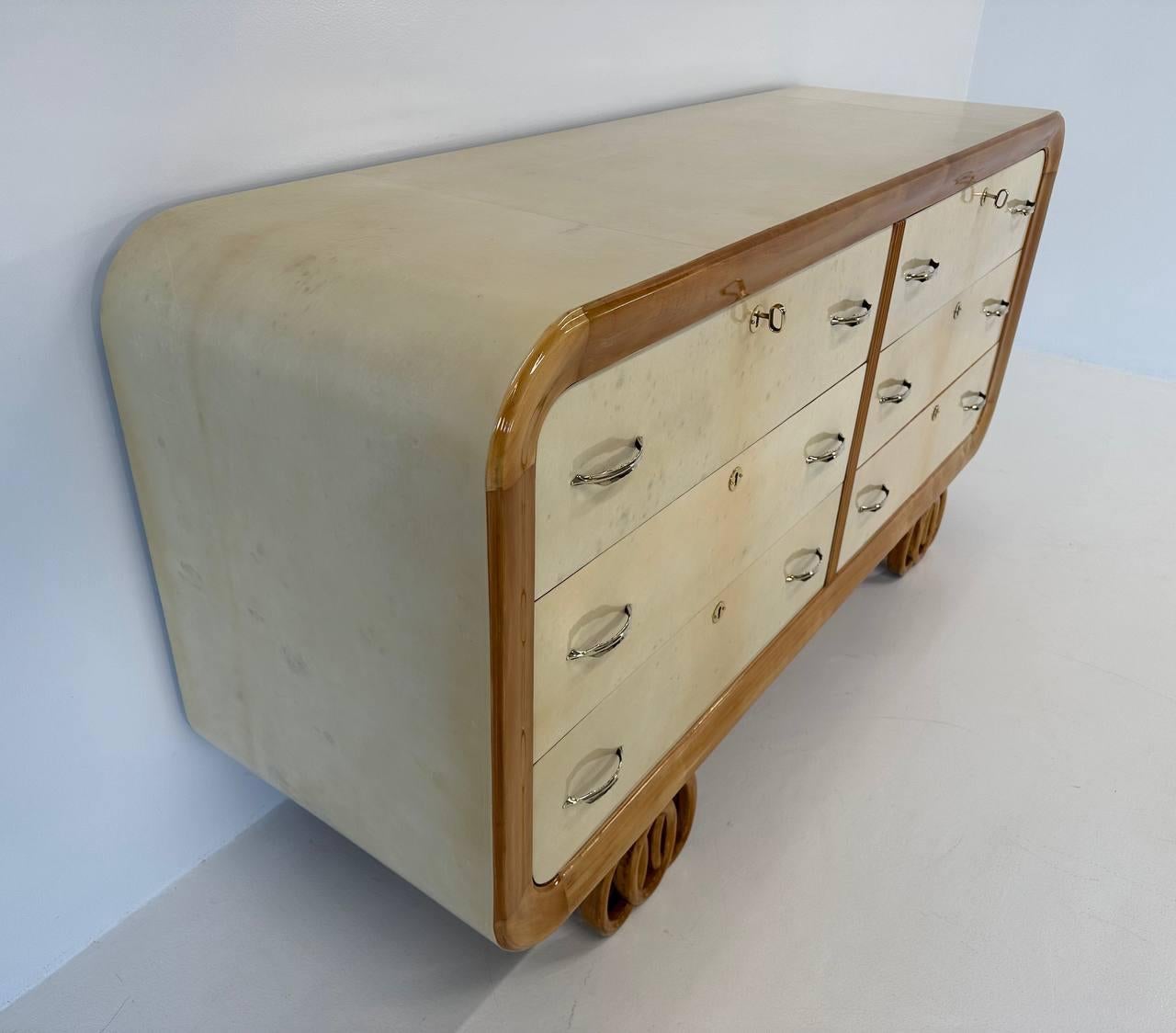 Italian Art Deco Parchment and Maple Dresser, 1930s For Sale 2