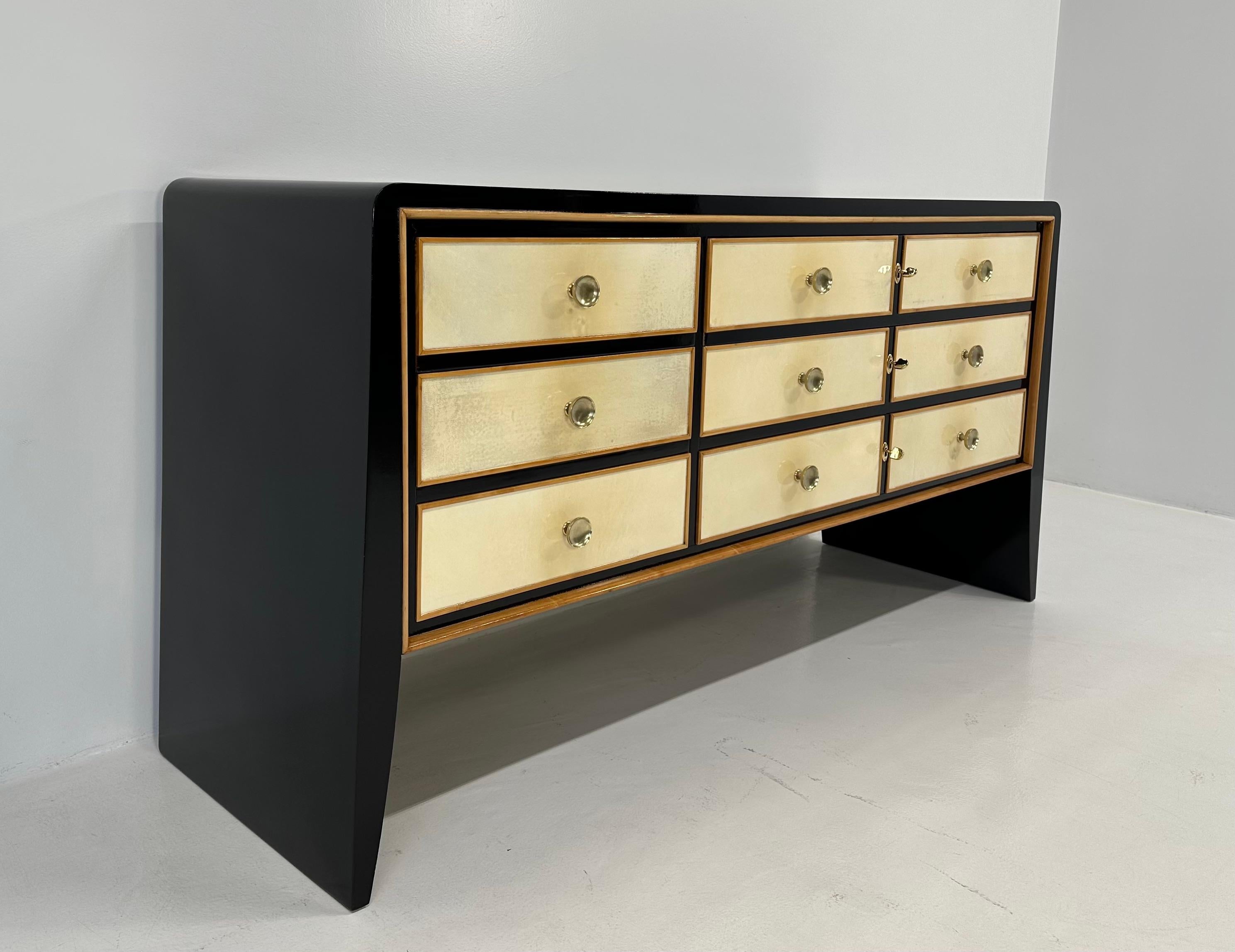 Laiton Commode italienne Art Déco Paolo Buffa, années 1940