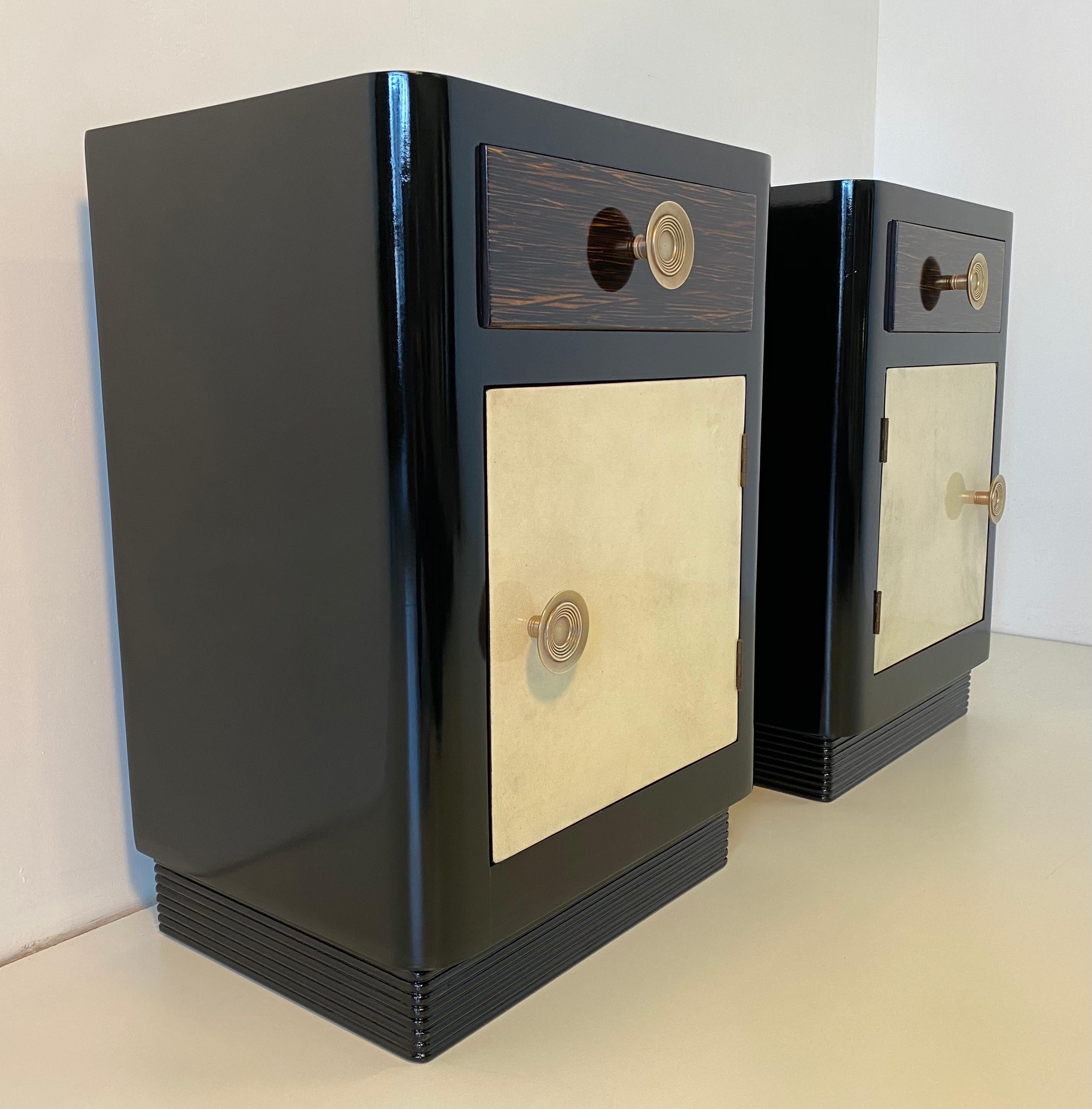 Mid-20th Century Italian Art Deco Parchment and Palm Wood Nightstands, 1930s