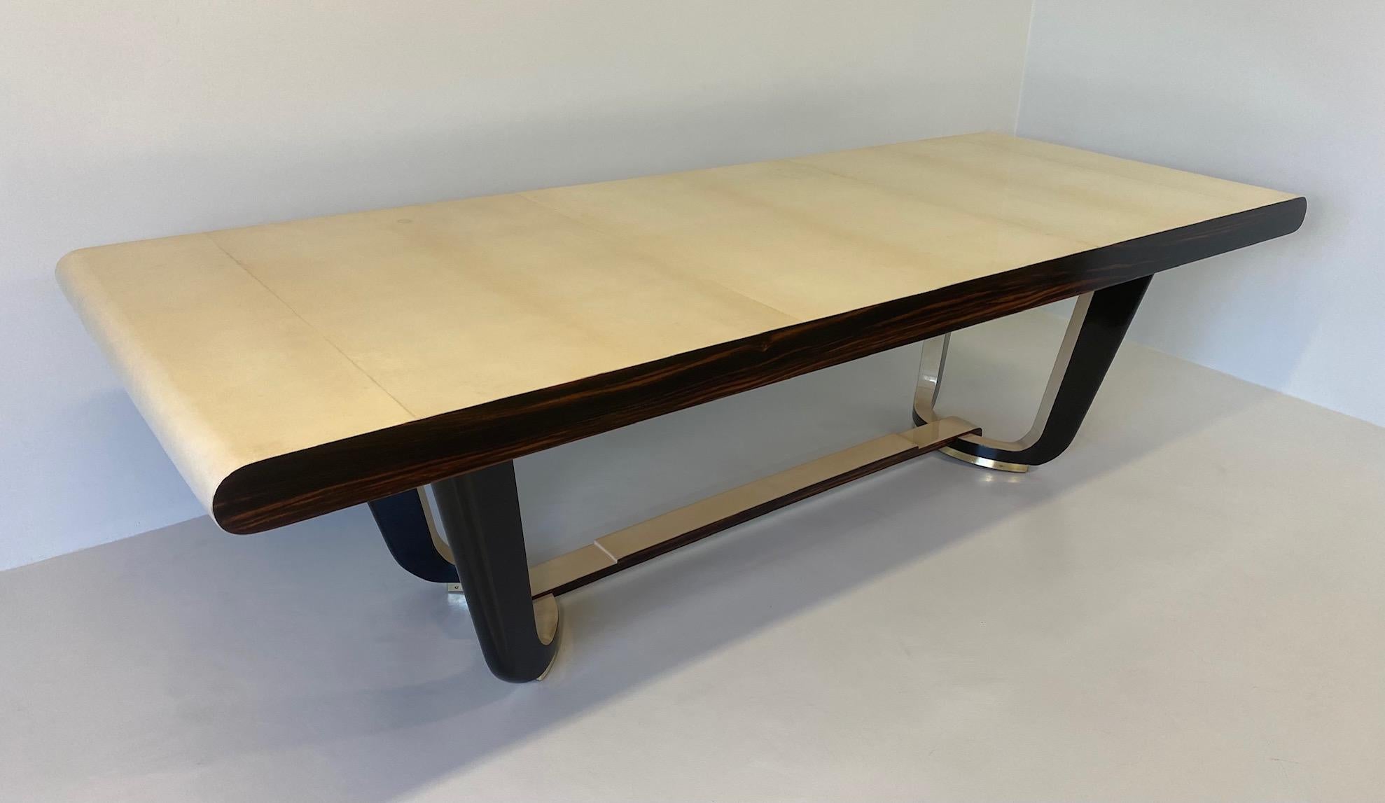 Italian Art Deco Parchment and Precious Exotic Wood Table, 1940s In Good Condition In Meda, MB