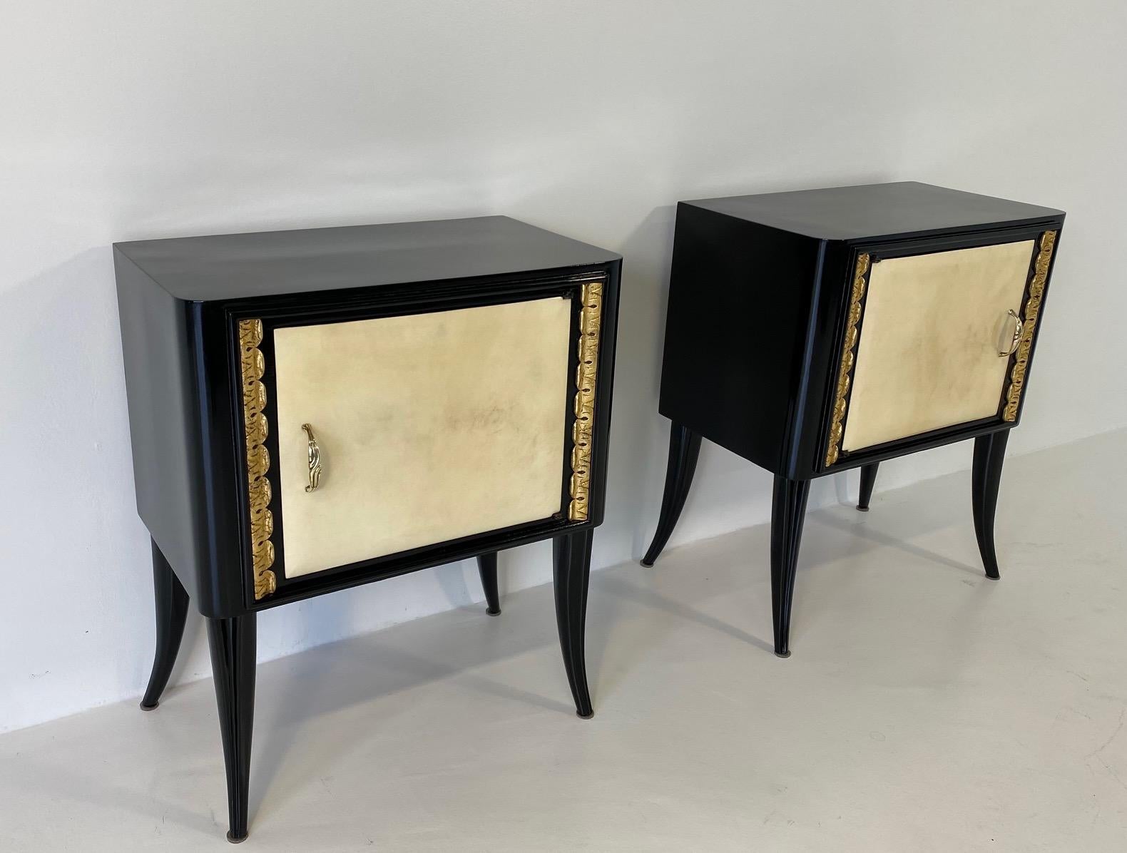 Mid-20th Century Italian Art Deco Parchment, Black Lacquer and Gold Leaf Nightstands, 1940s
