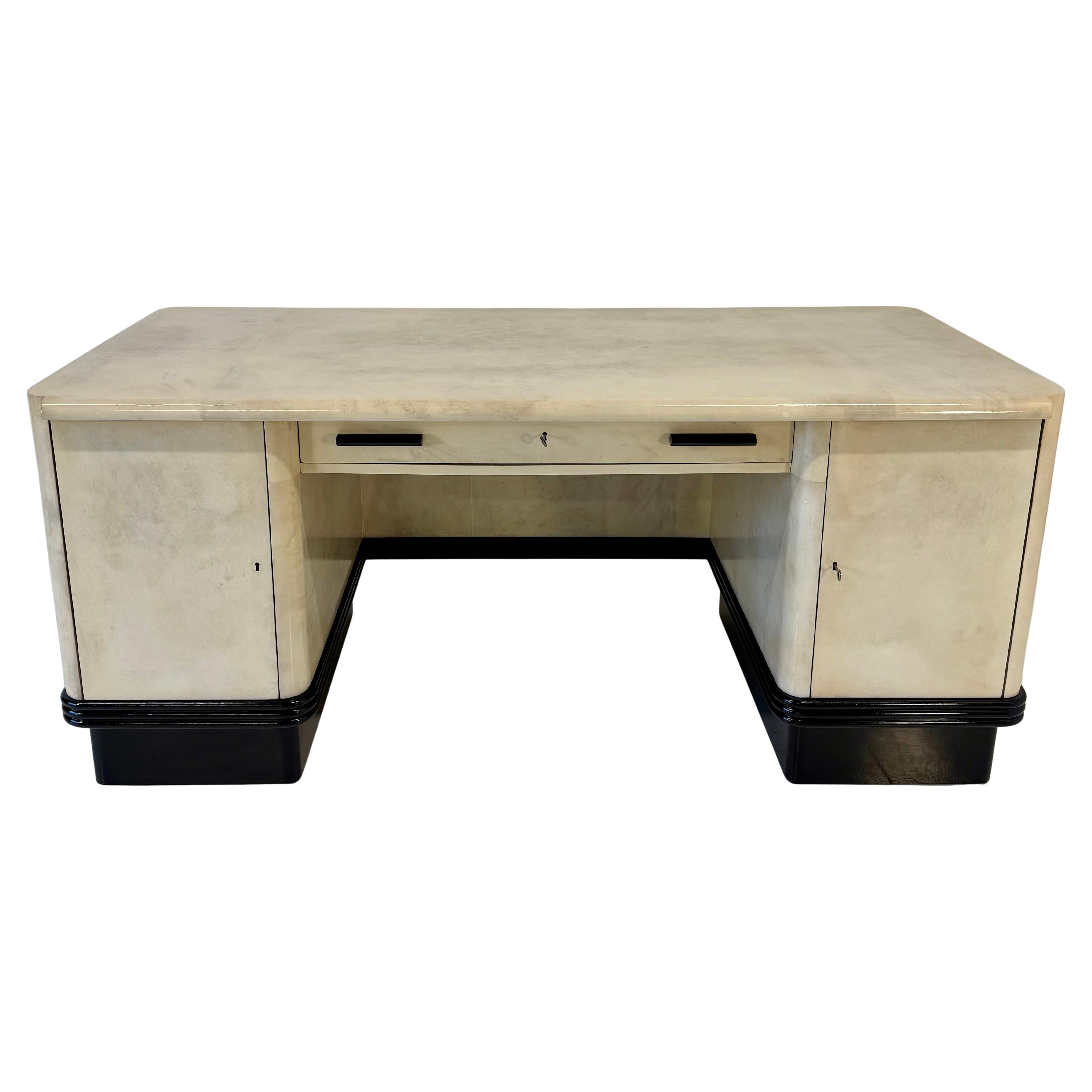 Bureau à parchemin Art déco italien attribué à Osvaldo Borsani, années 1940 en vente