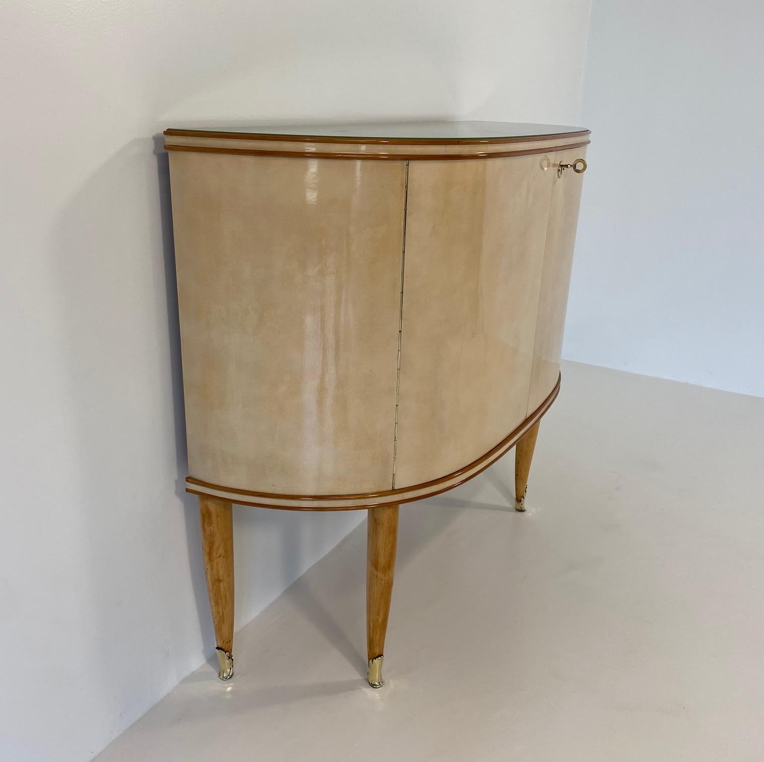 Mid-20th Century Italian Art Deco Parchment, Maple and Green Glass Sideboard, 1950s