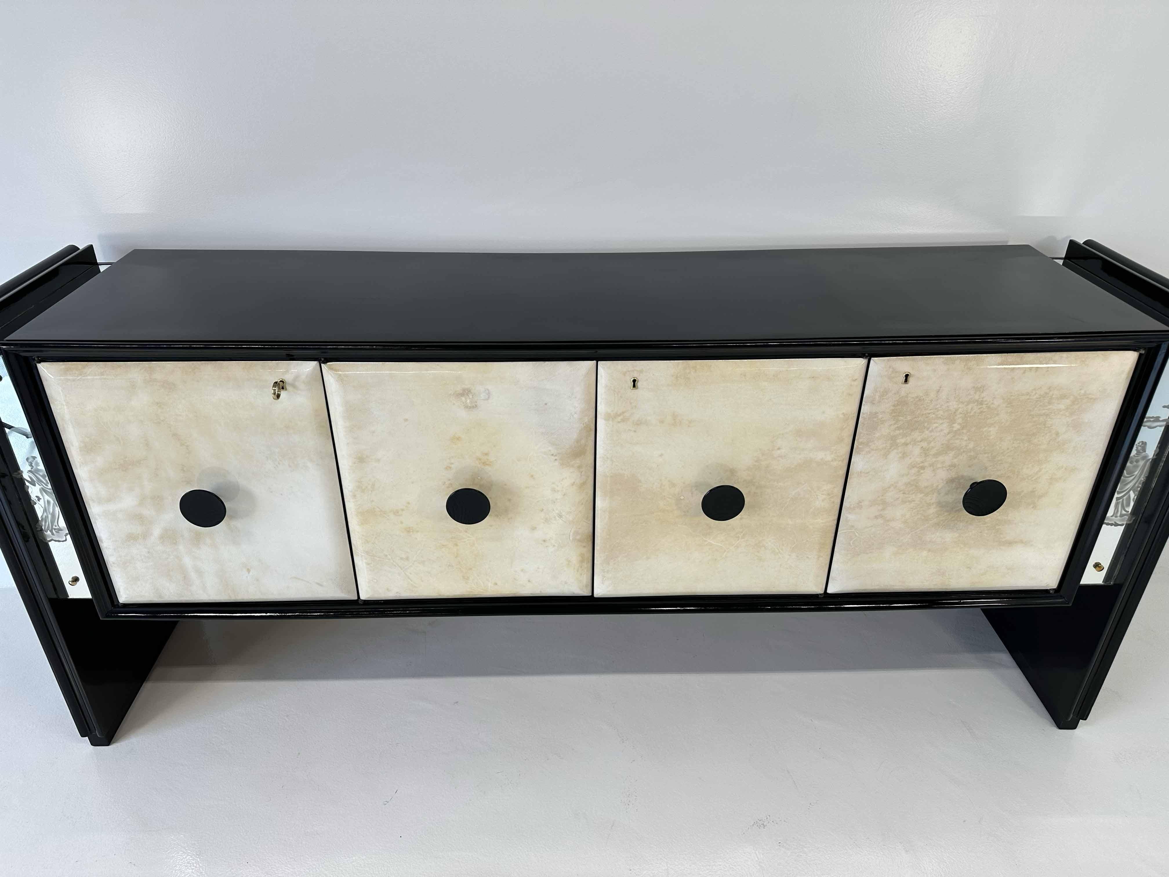 Italienisches Art déco-Sideboard aus Pergament, sandgestrahlten Spiegeln und schwarzem Sideboard, 1940er Jahre im Angebot 6