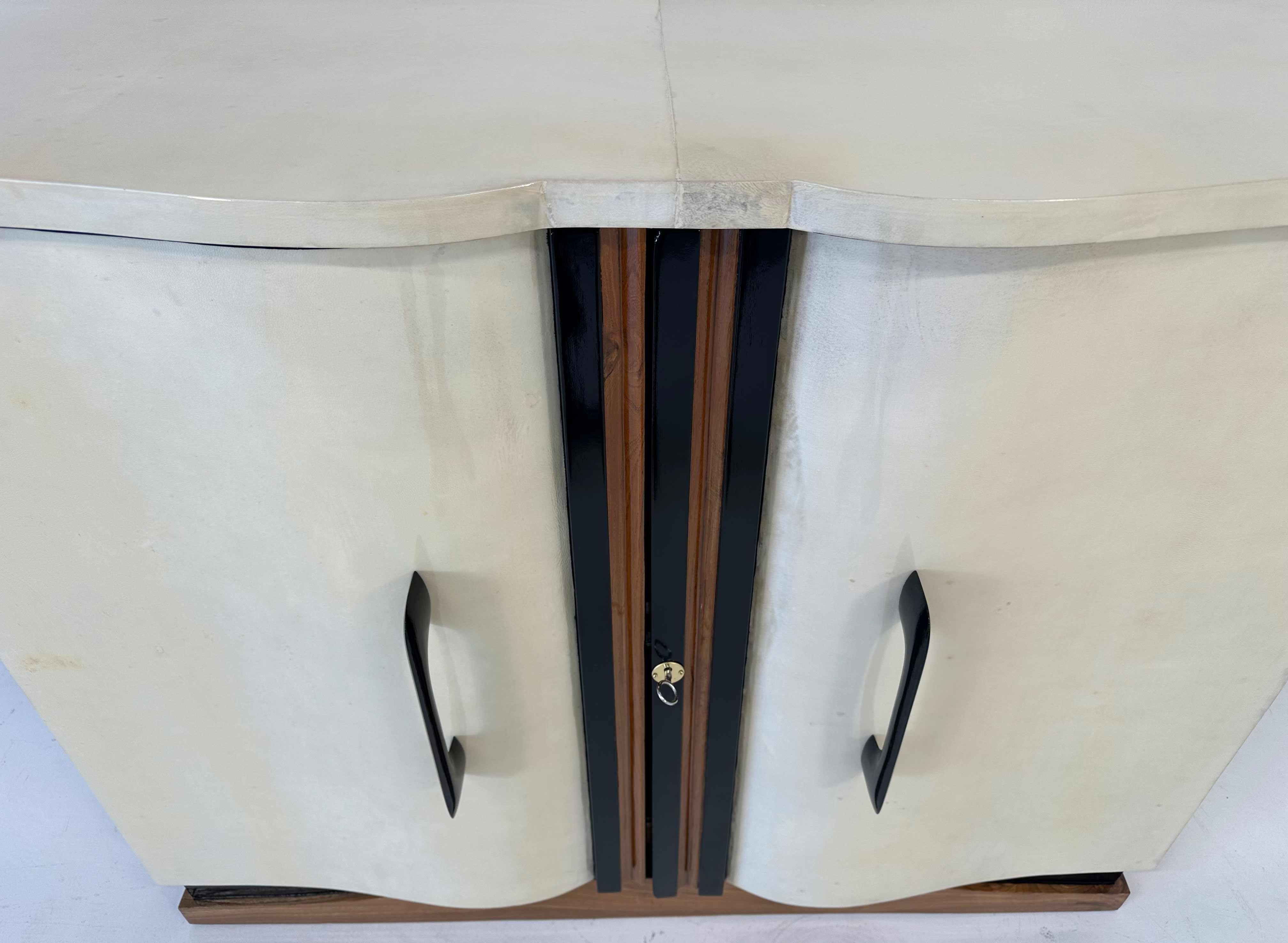 Italian Art Deco Parchment, Walnut and Black Cabinet, Attr. to Ulrich, 1936 For Sale 3