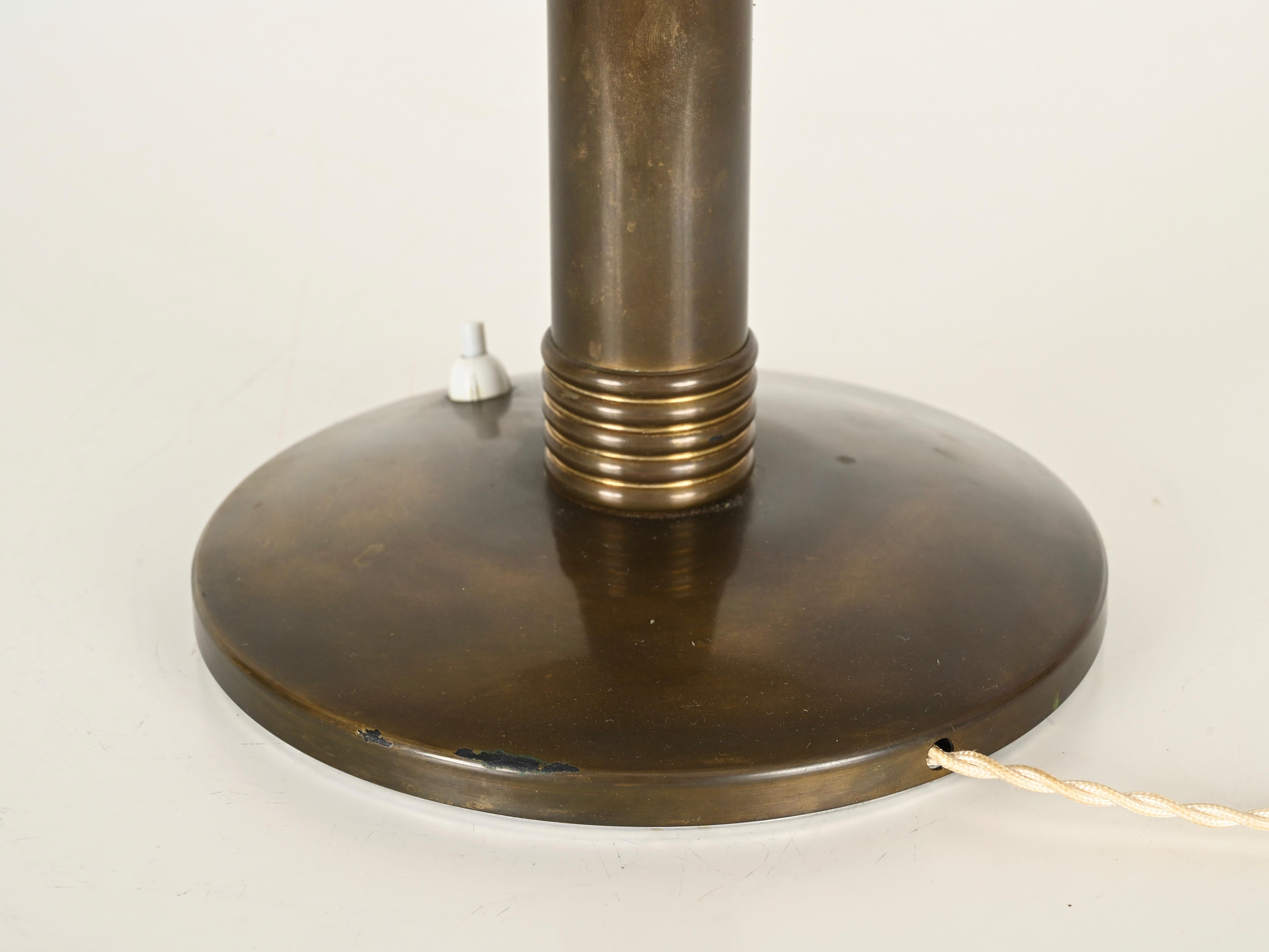 Lampe de table Art déco italienne en laiton patiné avec champignon, Italie, années 1940 en vente 8