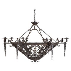 Italian Art Deco Period Large Wrought Iron 12-Light Chandelier, circa 1925
