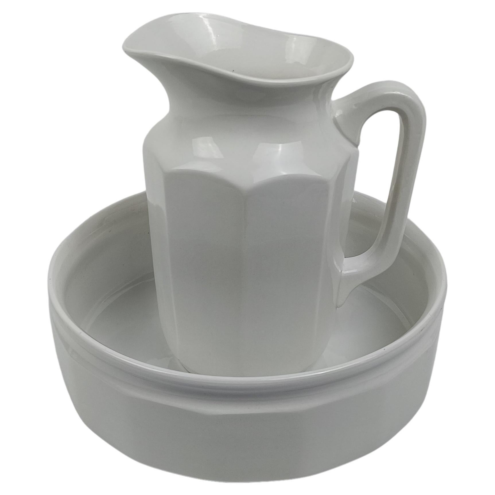 Italian Art Deco Pitcher and Wash Basin By Società ceramica Richard Ginori