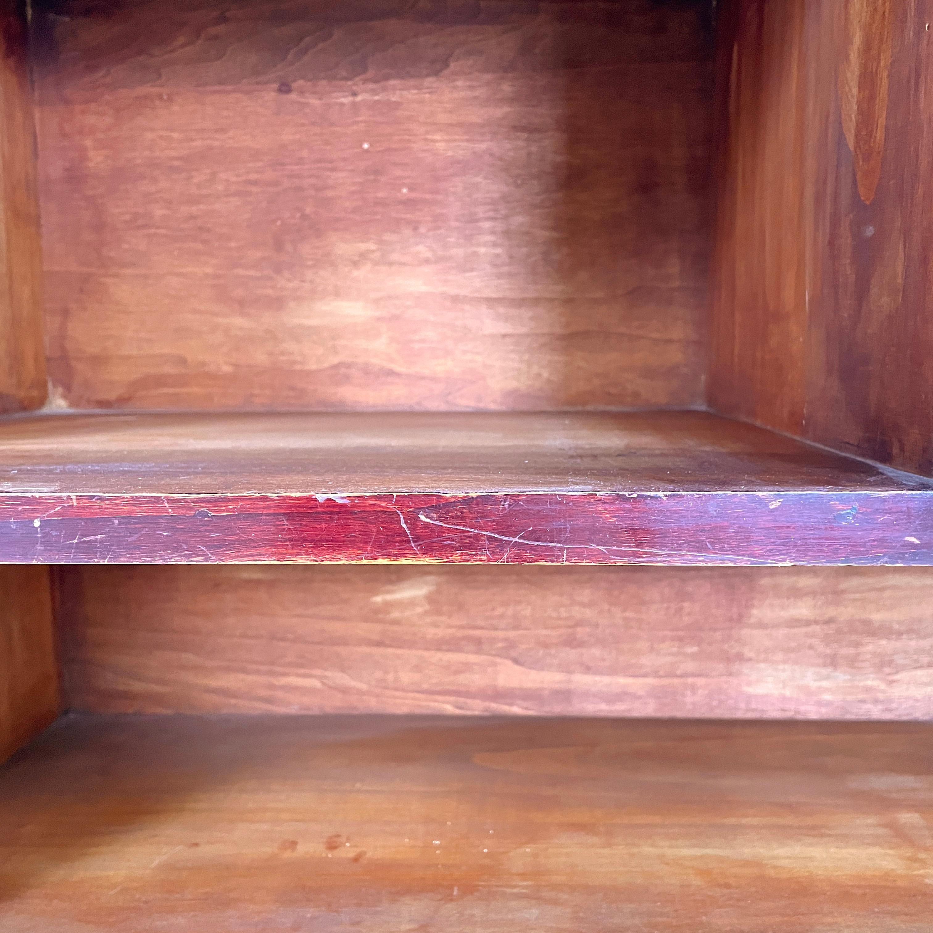 Italian Art Deco rectangular bookcase in red wood, 1940s For Sale 8