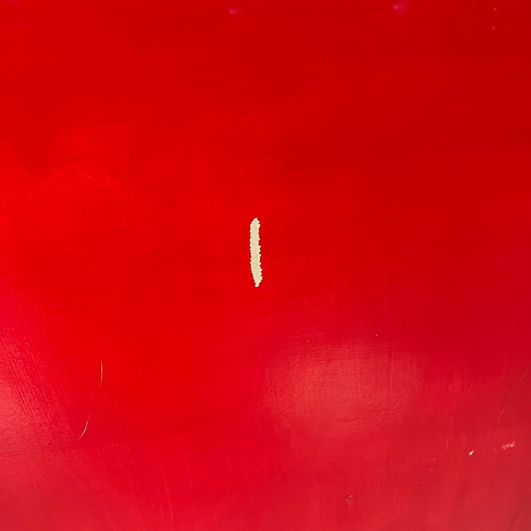 Vitrina italiana Art Decó roja de metal pintado de rojo y cristal transparente, años 40 en venta 12