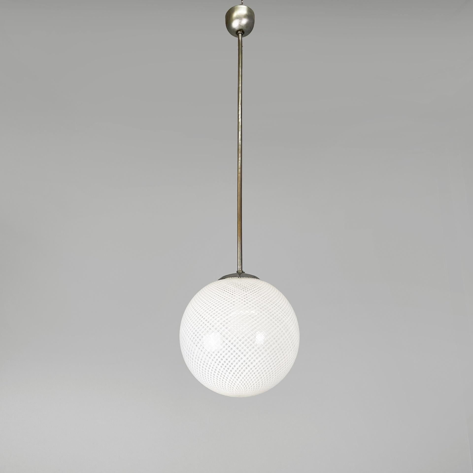 Italian Art Deco reticello Murano glass chandelier by Venini, 1920s In Good Condition For Sale In MIlano, IT