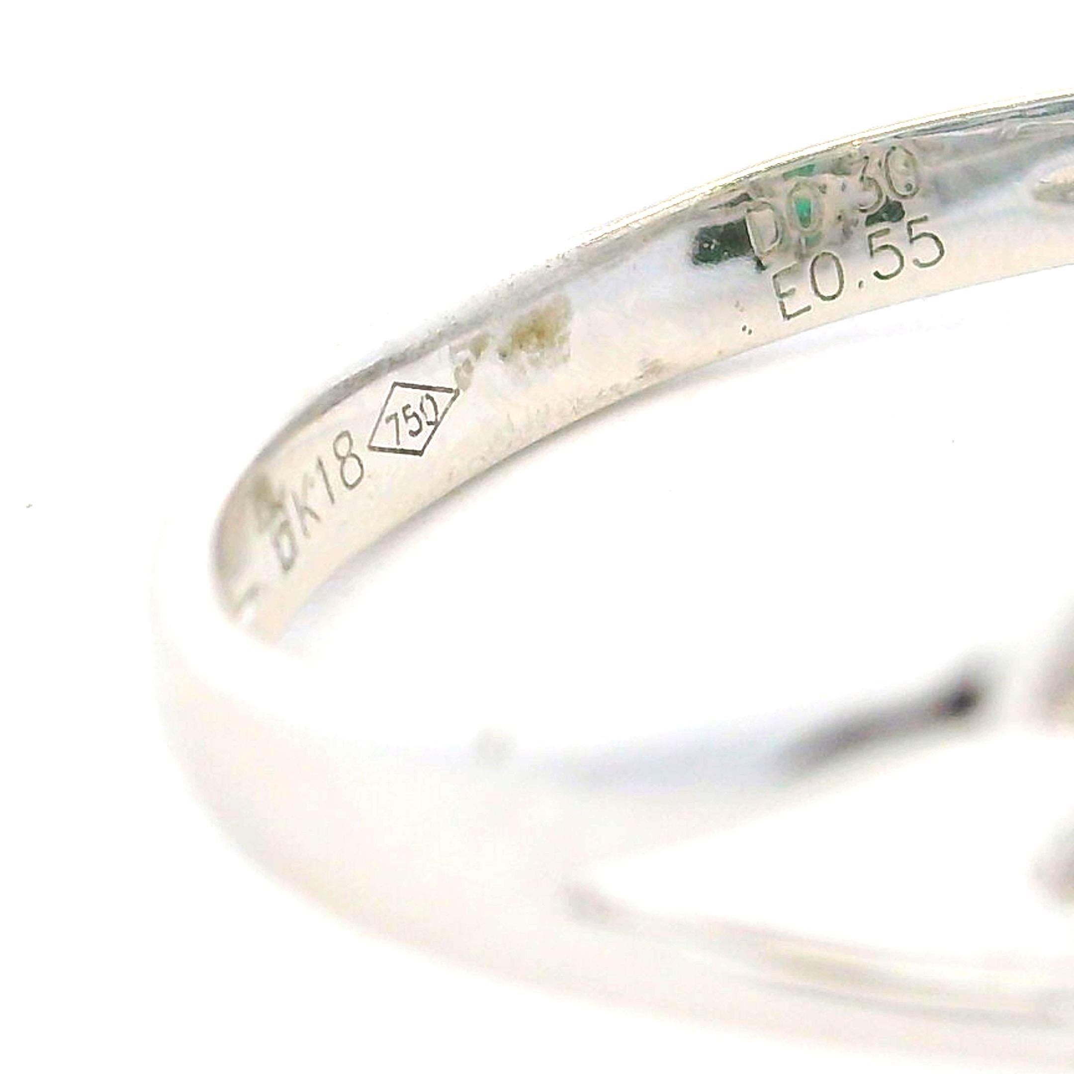 Bague à panneaux en or blanc 18 carats, émeraude et diamant, de style Art déco italien en vente 4