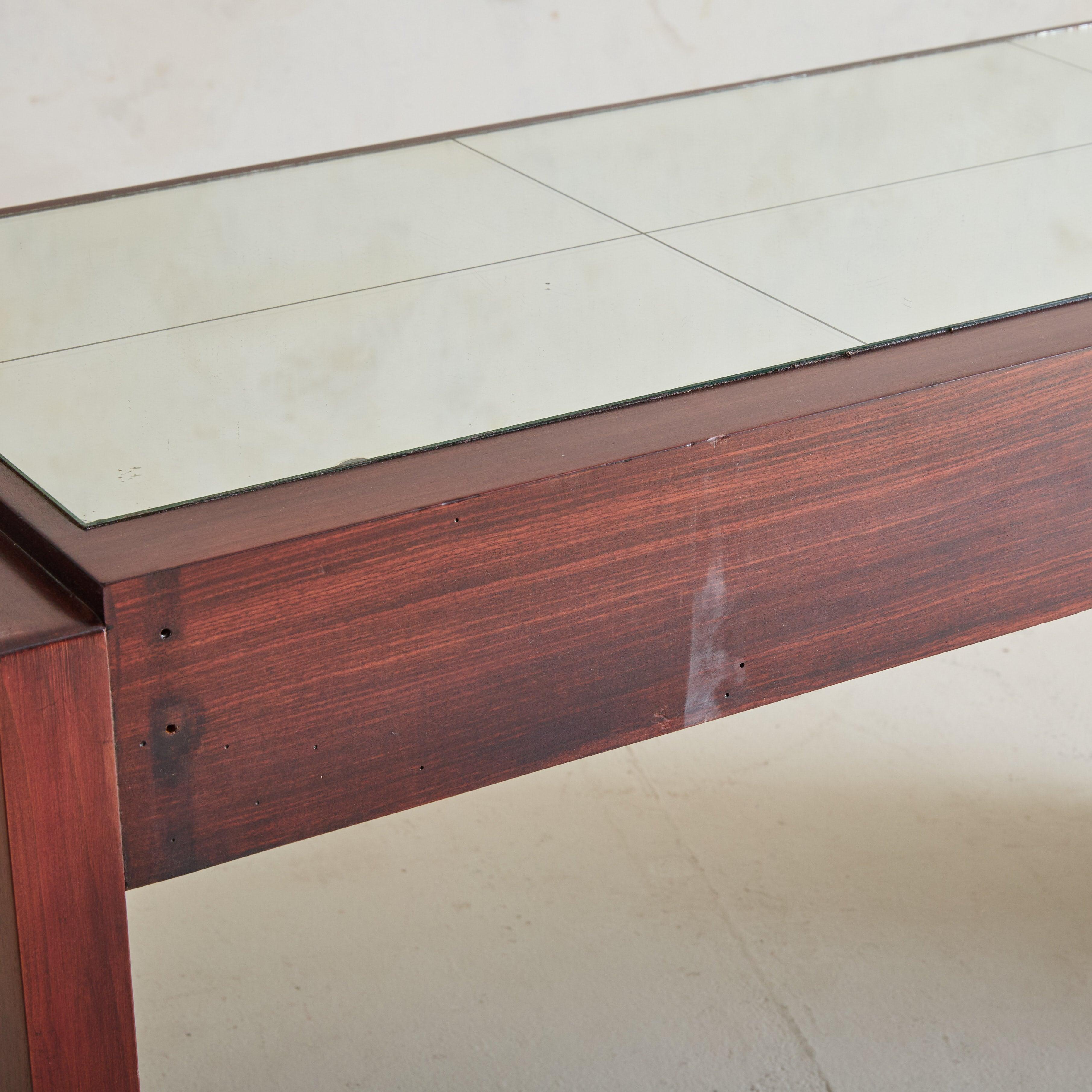 Italian Art Deco Rosewood Veneer Vanity with Vegan Leather Drawers + Mirror Top im Angebot 3