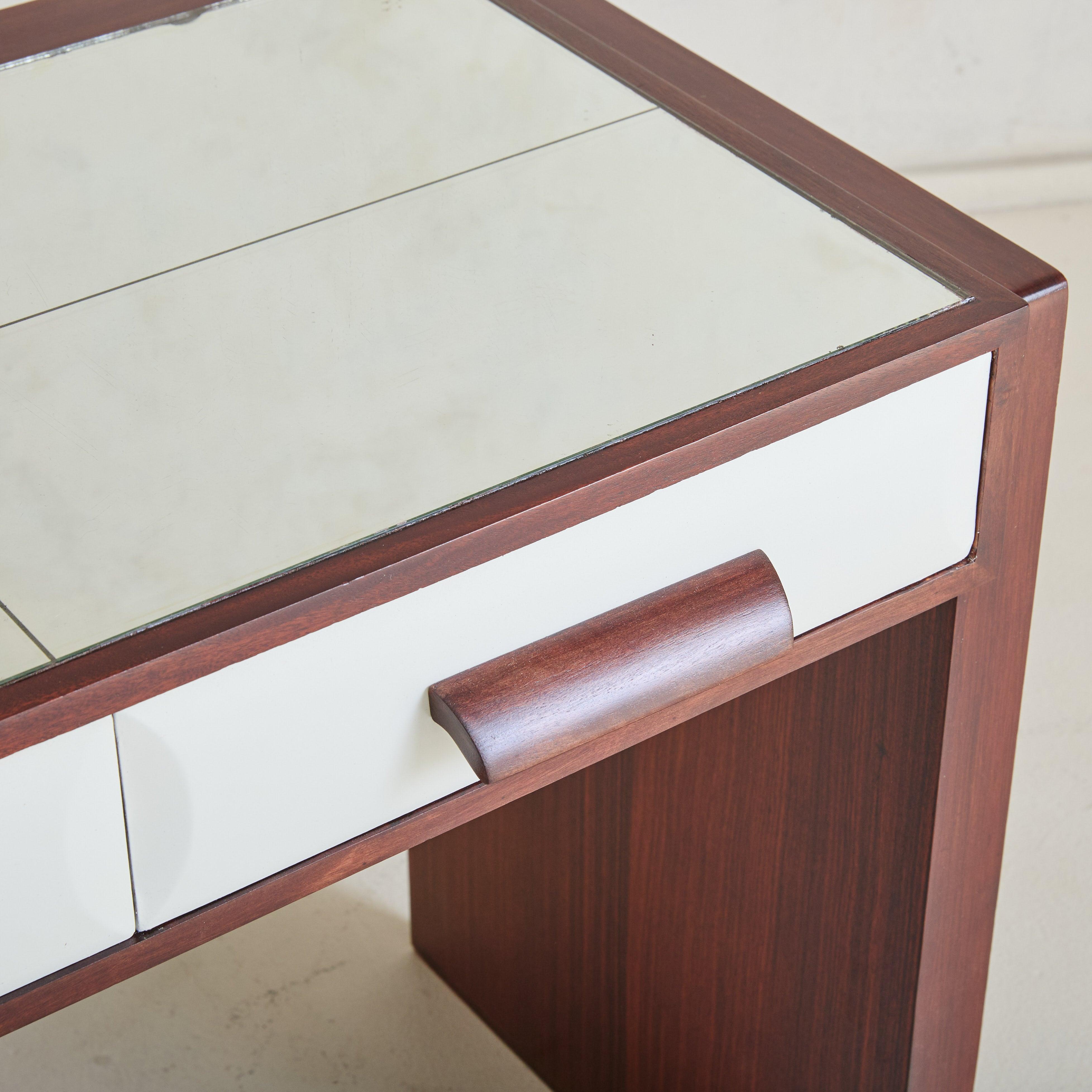 Italian Art Deco Rosewood Veneer Vanity with Vegan Leather Drawers + Mirror Top im Angebot 1