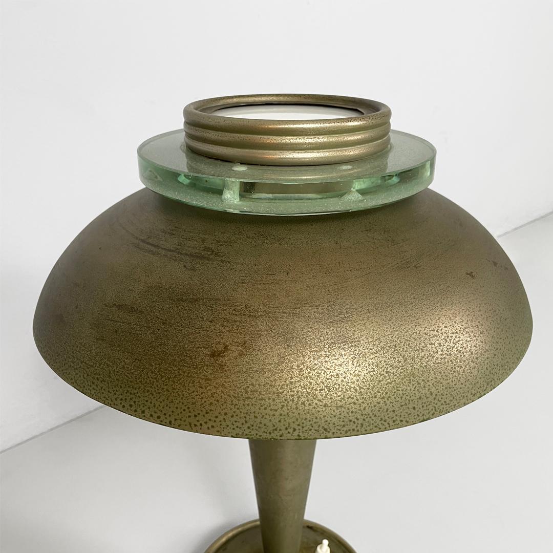 Italienische runde Tischlampe aus Messing und Glas, 1930er Jahre, Art Deco im Angebot 3