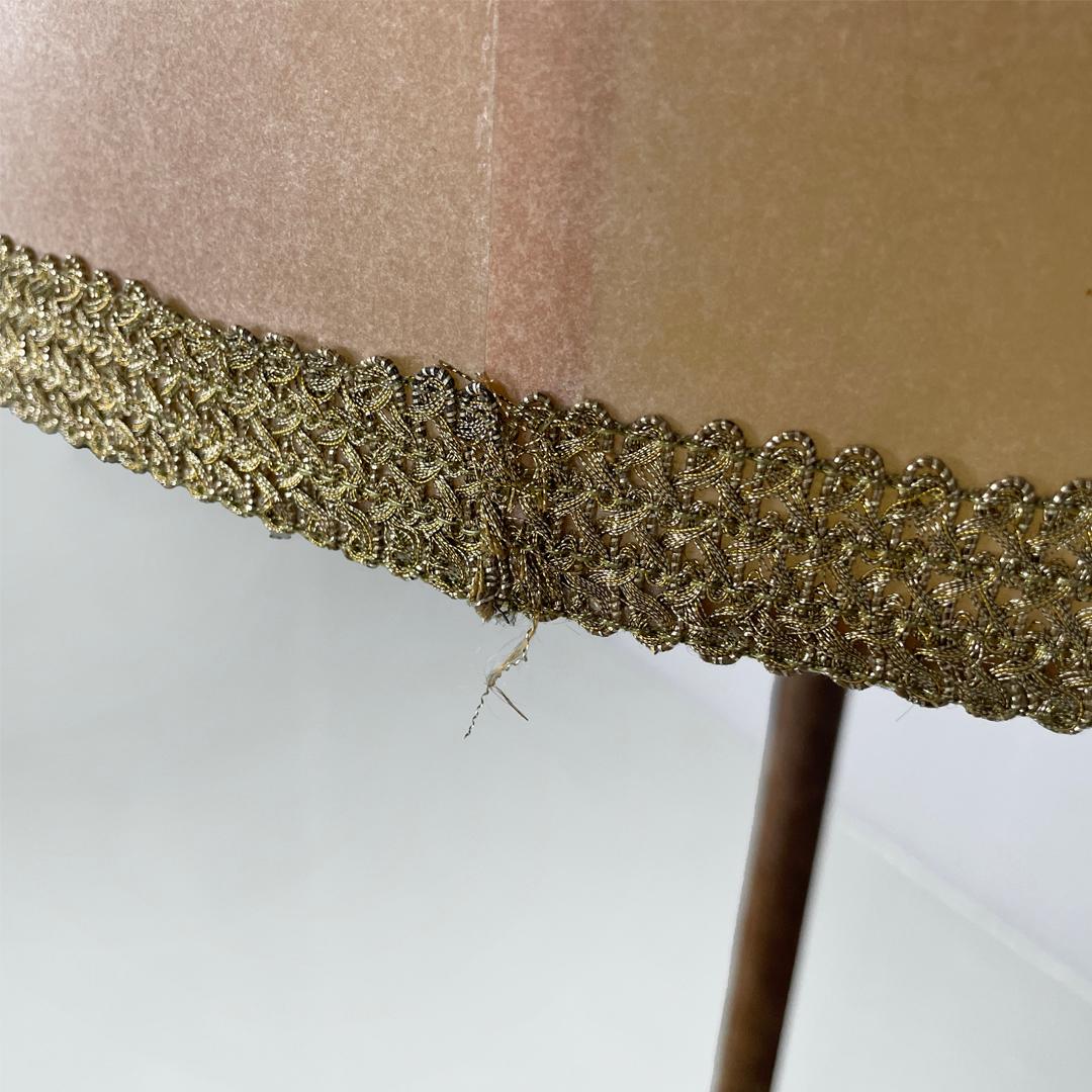 Italian Art Deco round velvet and brass floor lamp, 1940s In Distressed Condition For Sale In MIlano, IT