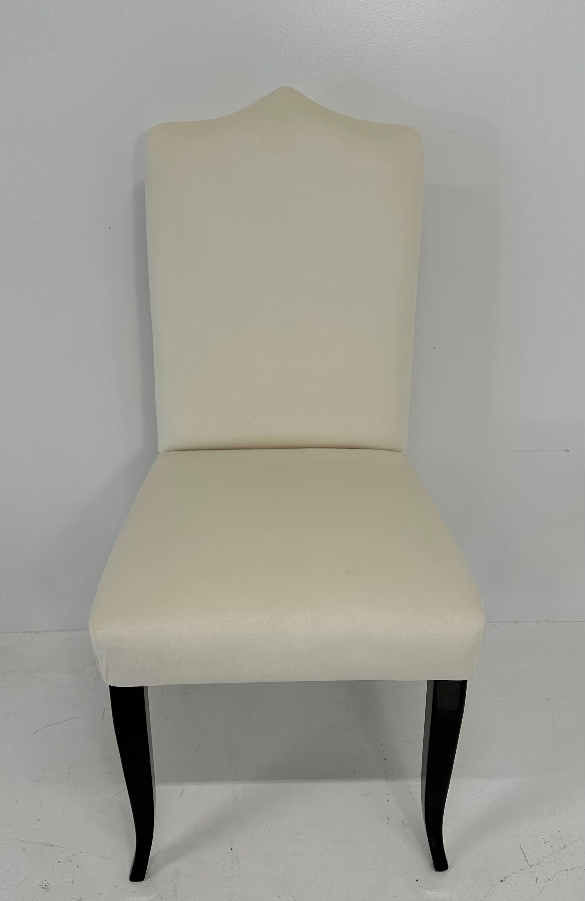 Italian Art Deco Style Set of 16 Cream Velvet and Black Lacquered Chairs For Sale 4