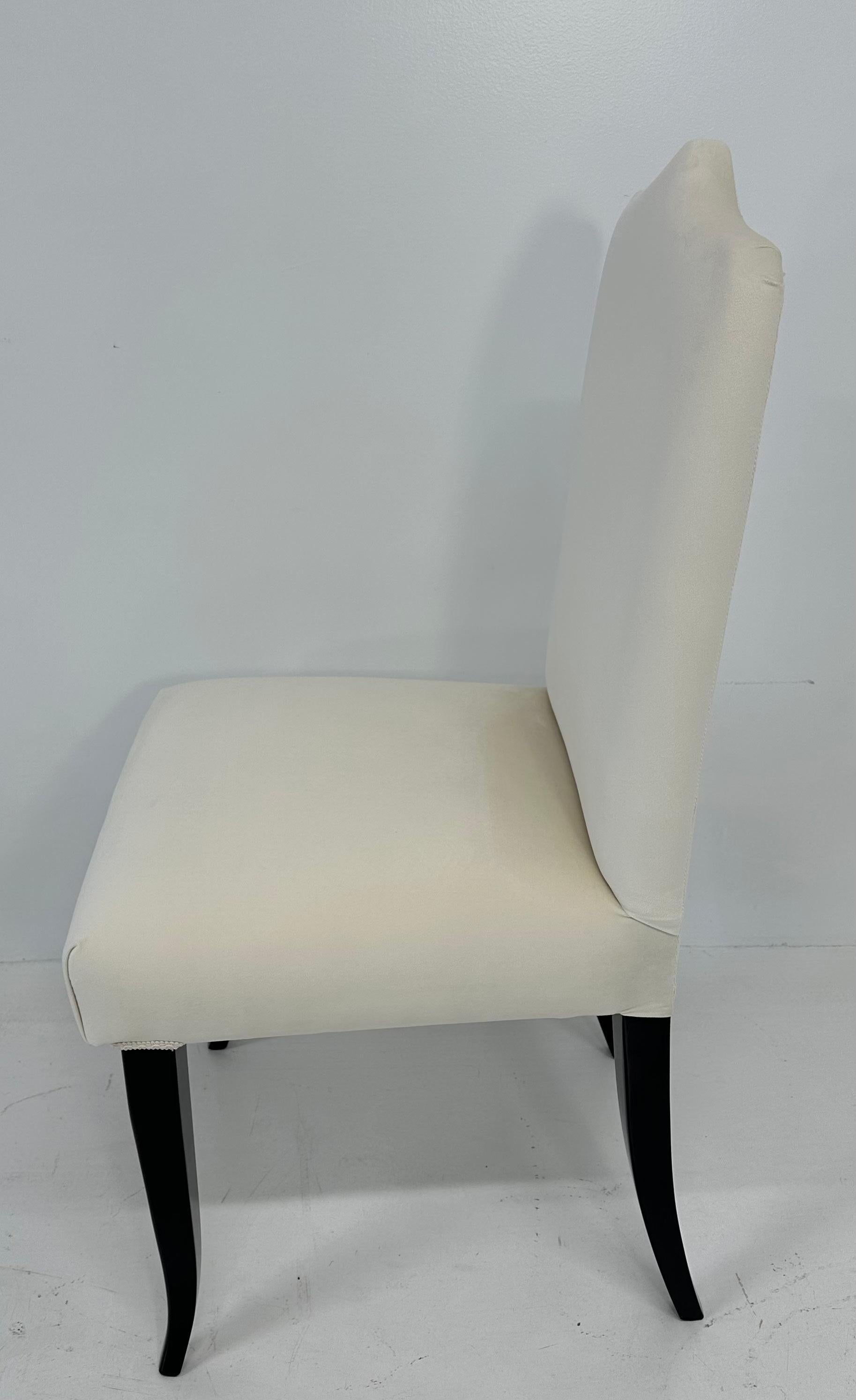 Italian Art Deco Style Set of 16 Cream Velvet and Black Lacquered Chairs For Sale 5